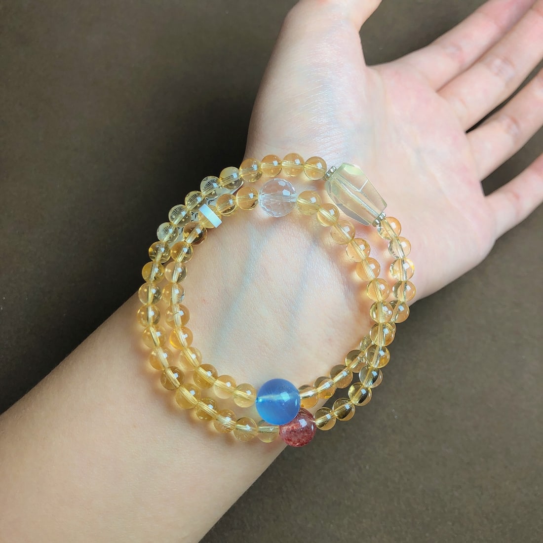 An Exquisite Crystal Bracelets - 2