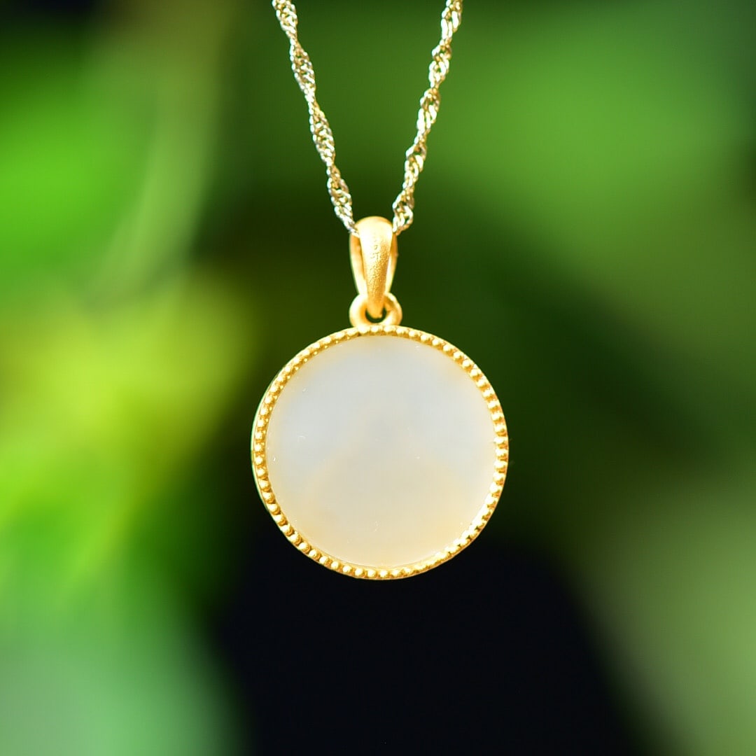 An Exquisite White Jade Sheep Pattern Pendant - 6