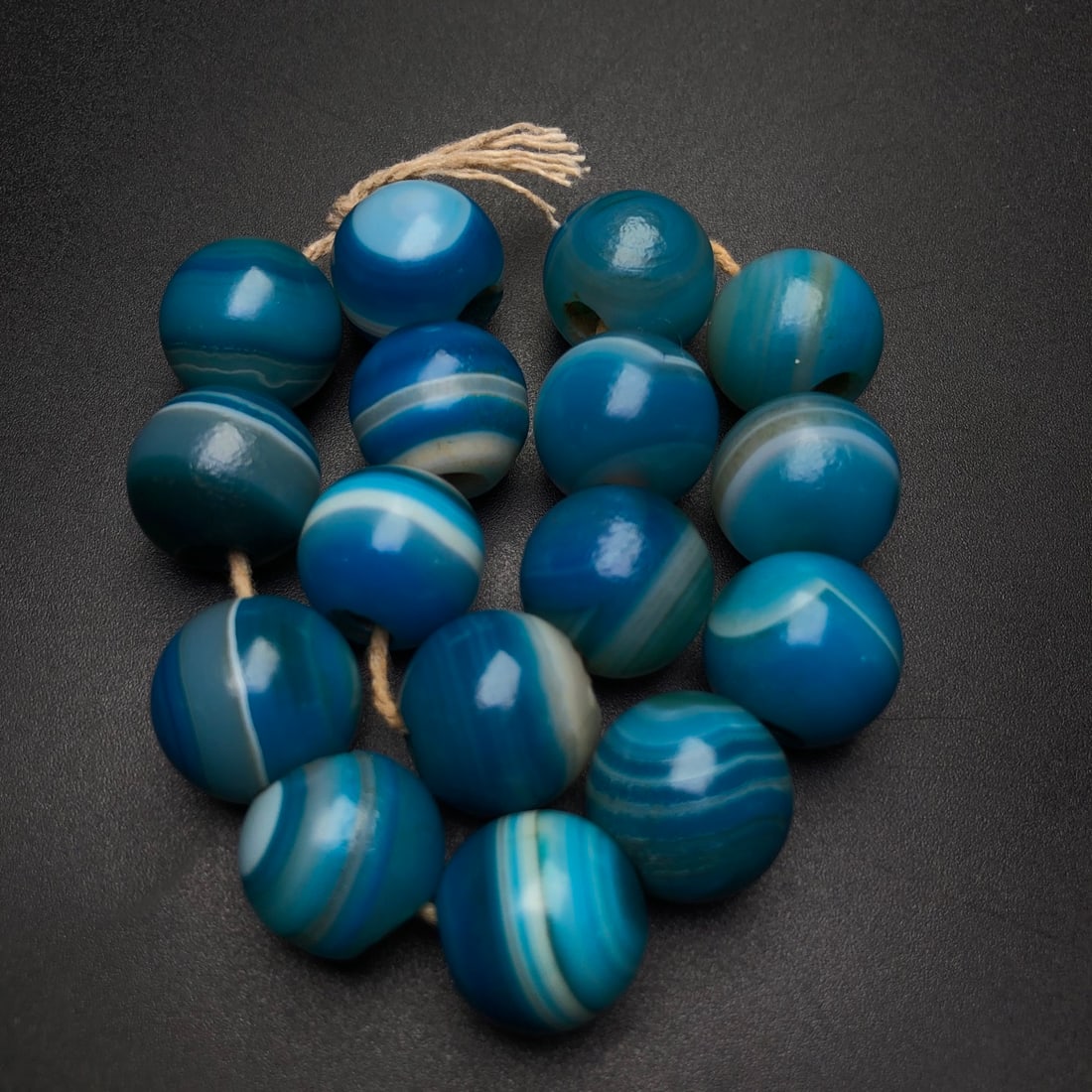 A Precious Agate Bracelets - 2