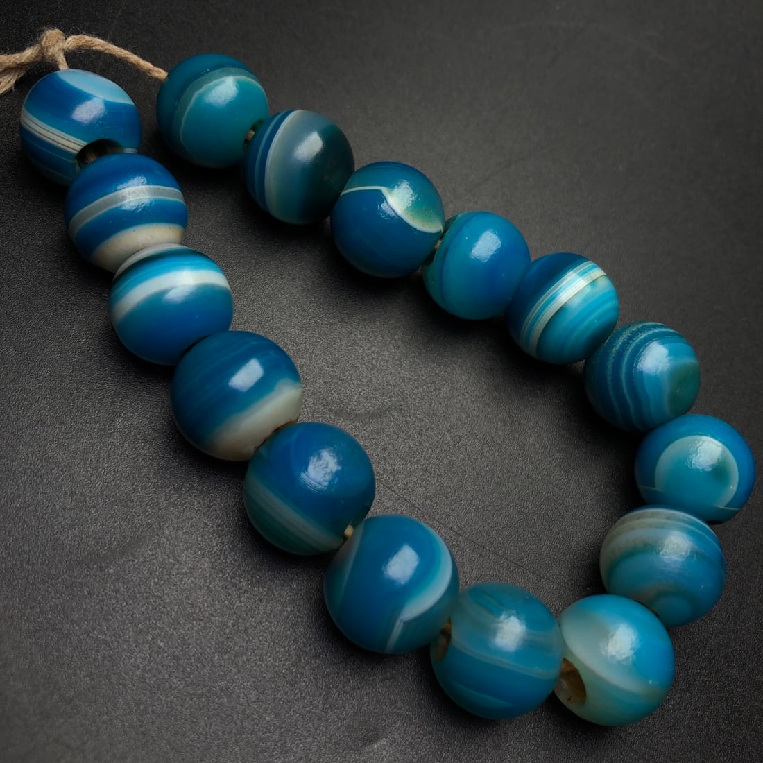 A Precious Agate Bracelets - 7