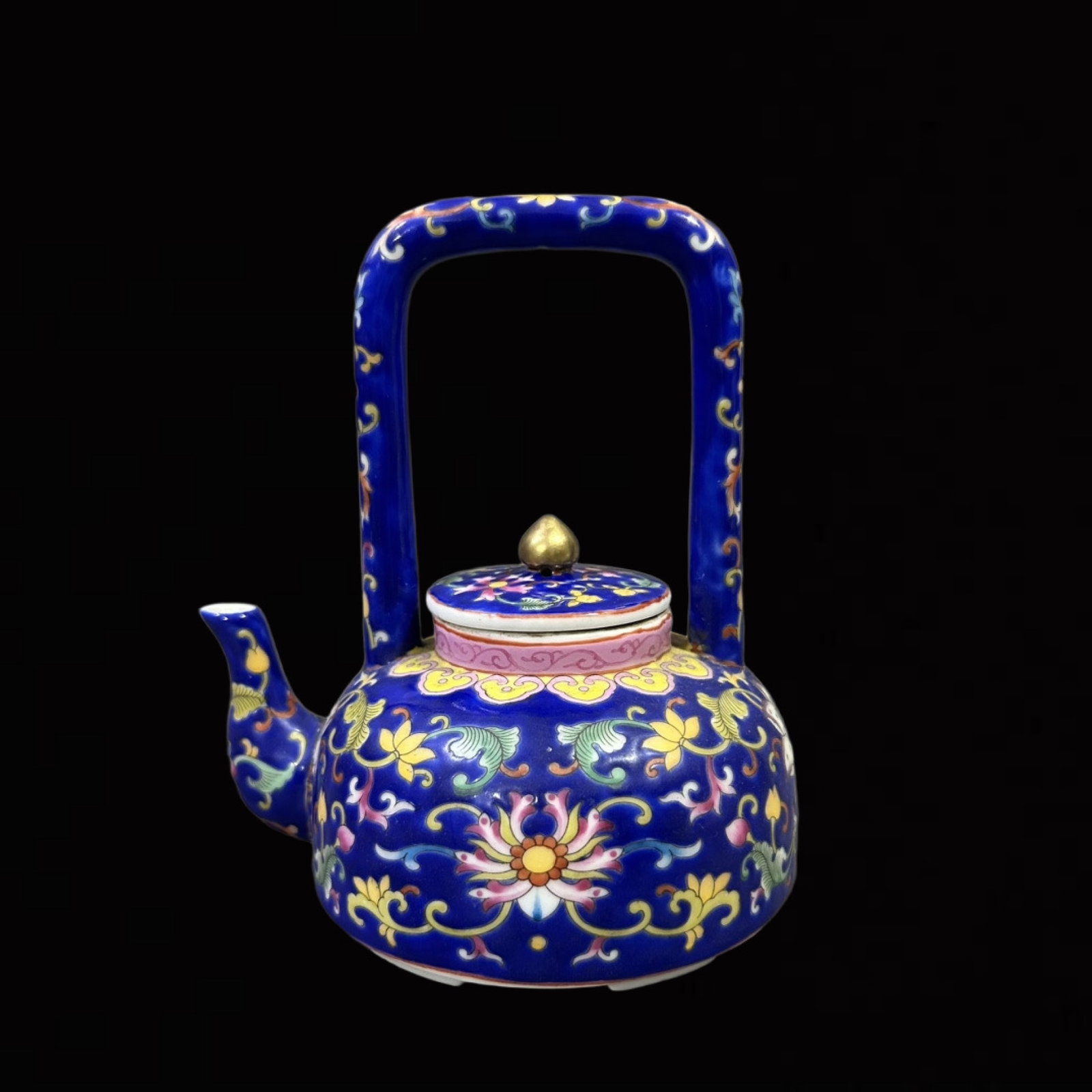 An Exquisite Enamel Lotus Pattern Loop-Handled Pot: An Exquisite Enamel Lotus Pattern Loop-Handled Pot,Qing Dynasty,China,Qianlong Four-character Mark,Size:3.9inx5.4in