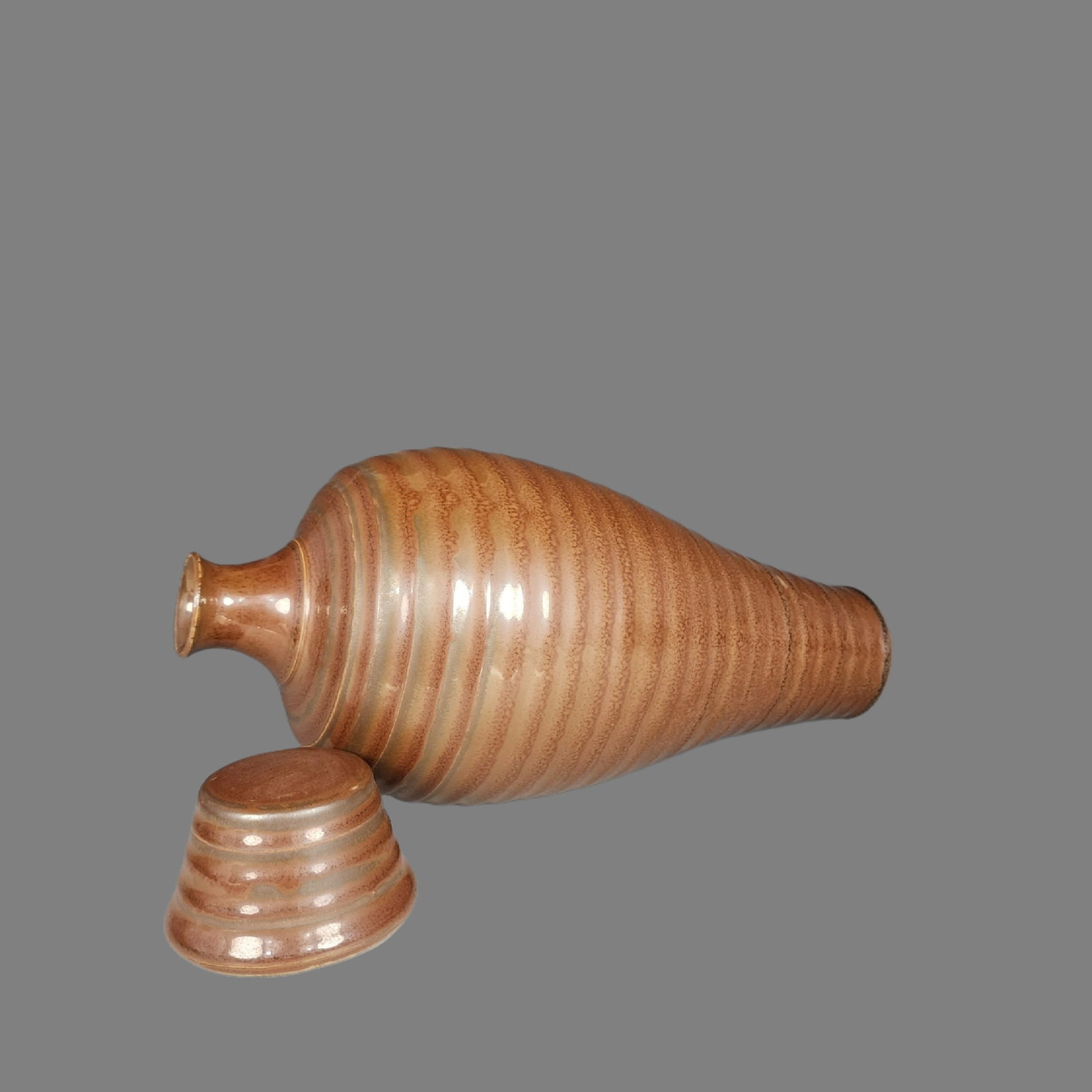 A Rare Ding yao Vase - 3