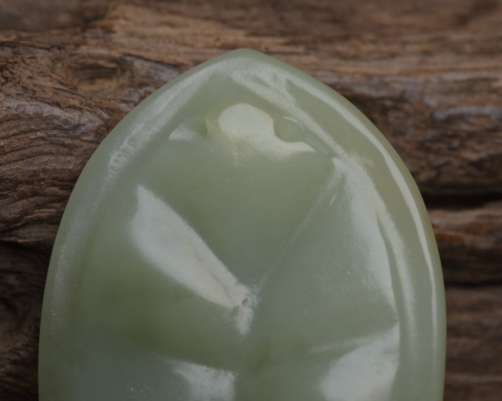 An Exquisite White Jade Turtle Shell Ornament - 8