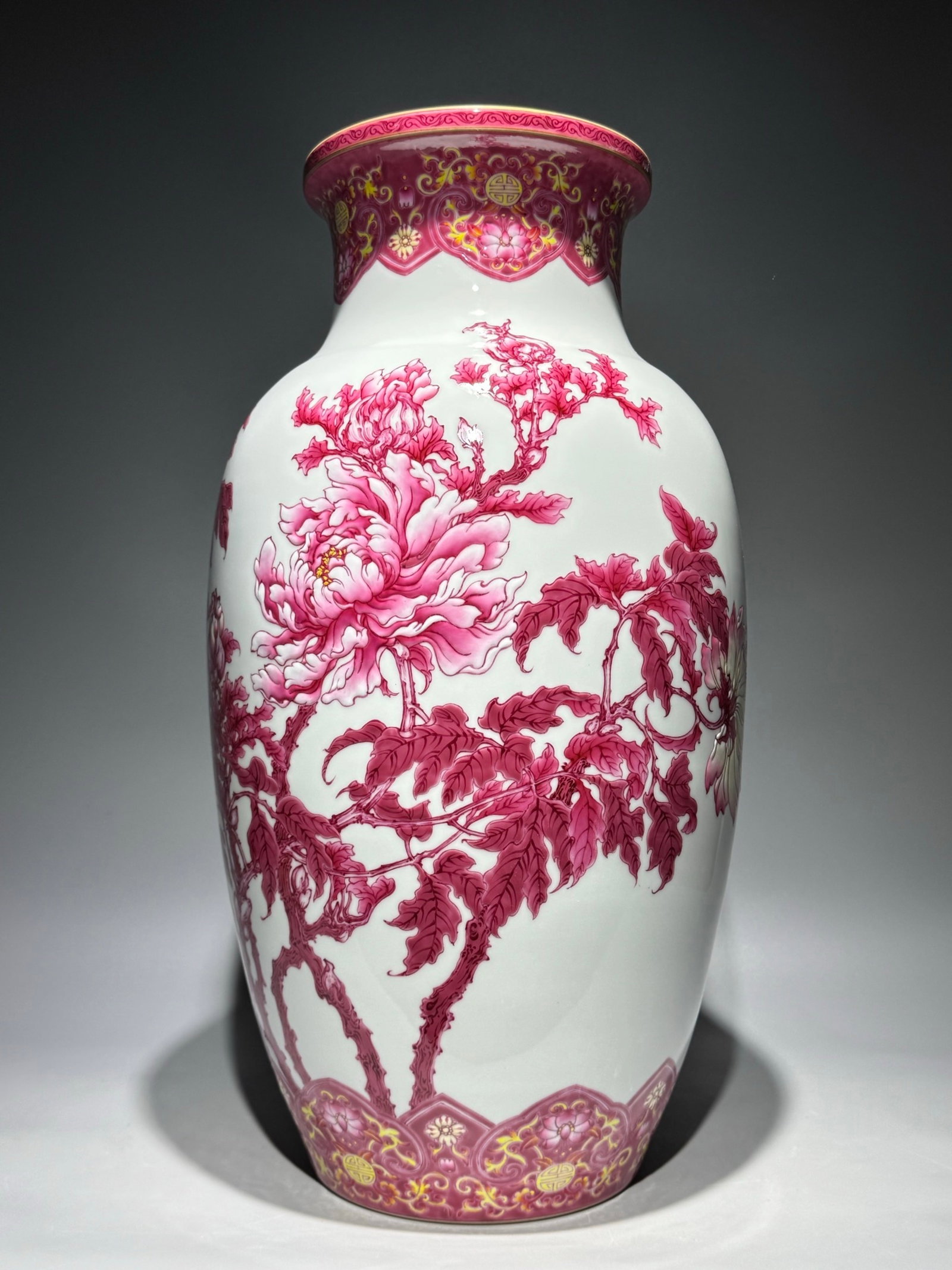 A Huge Ruby red-Glazed Peony Pattern Vase,with poem - 6