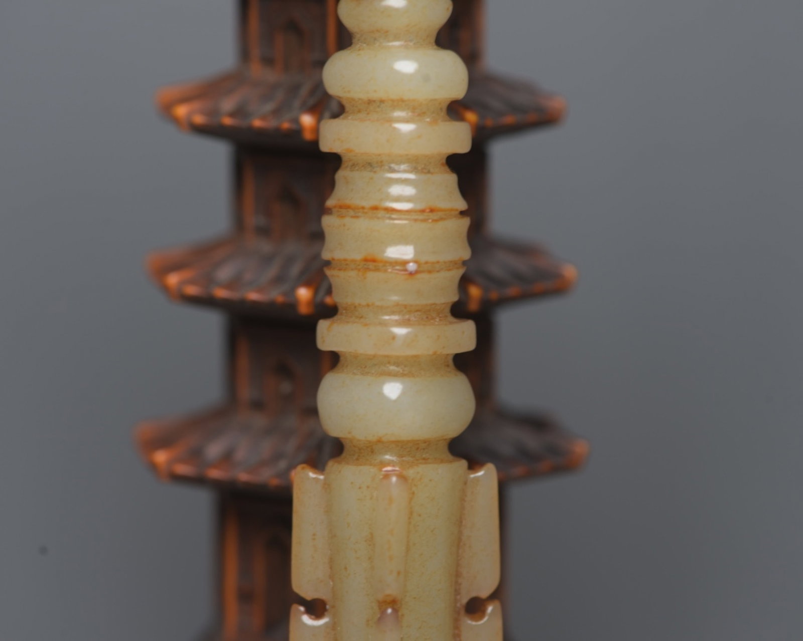 An Exquisite White Jade Ritual Implement - 6