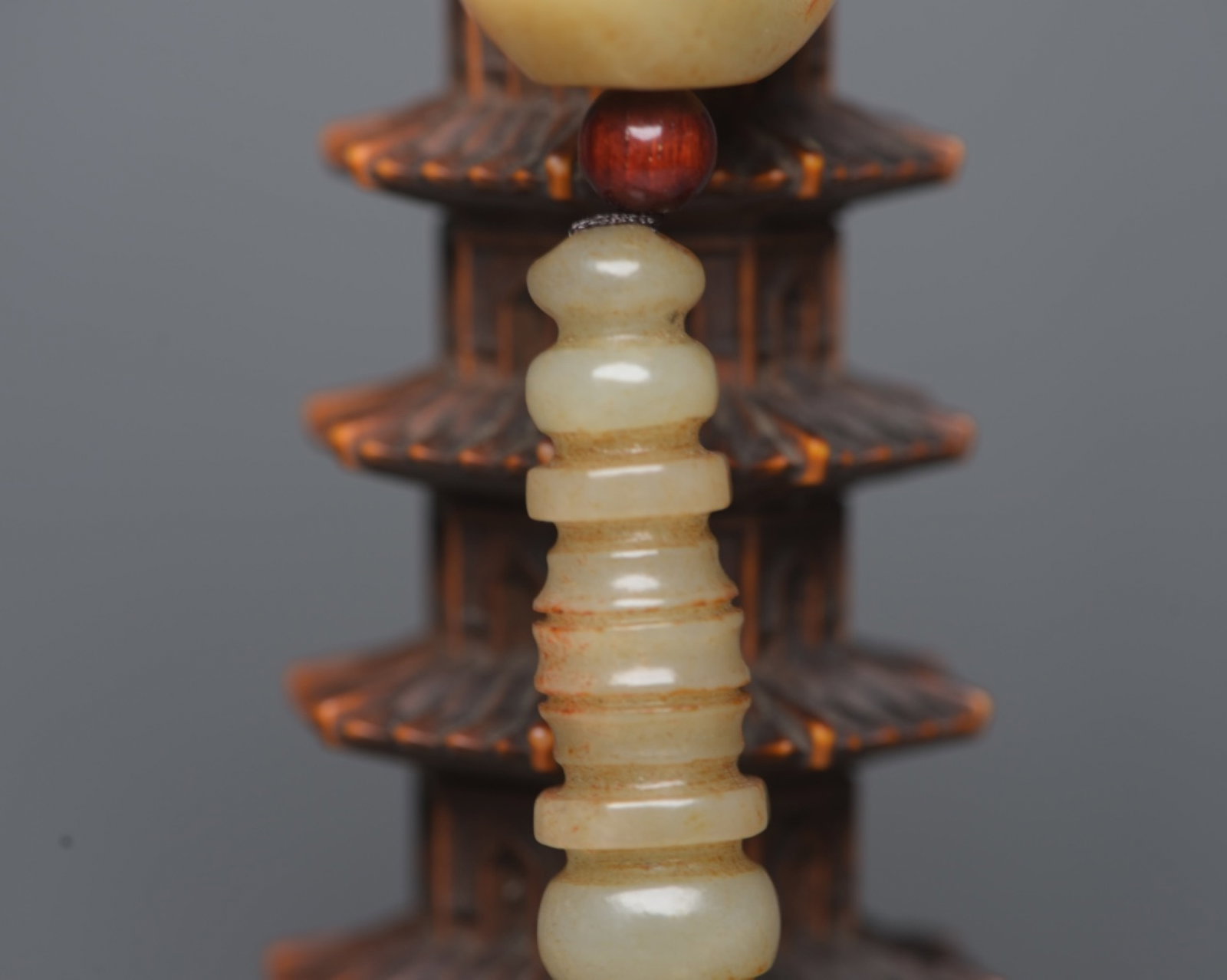 An Exquisite White Jade Ritual Implement - 8