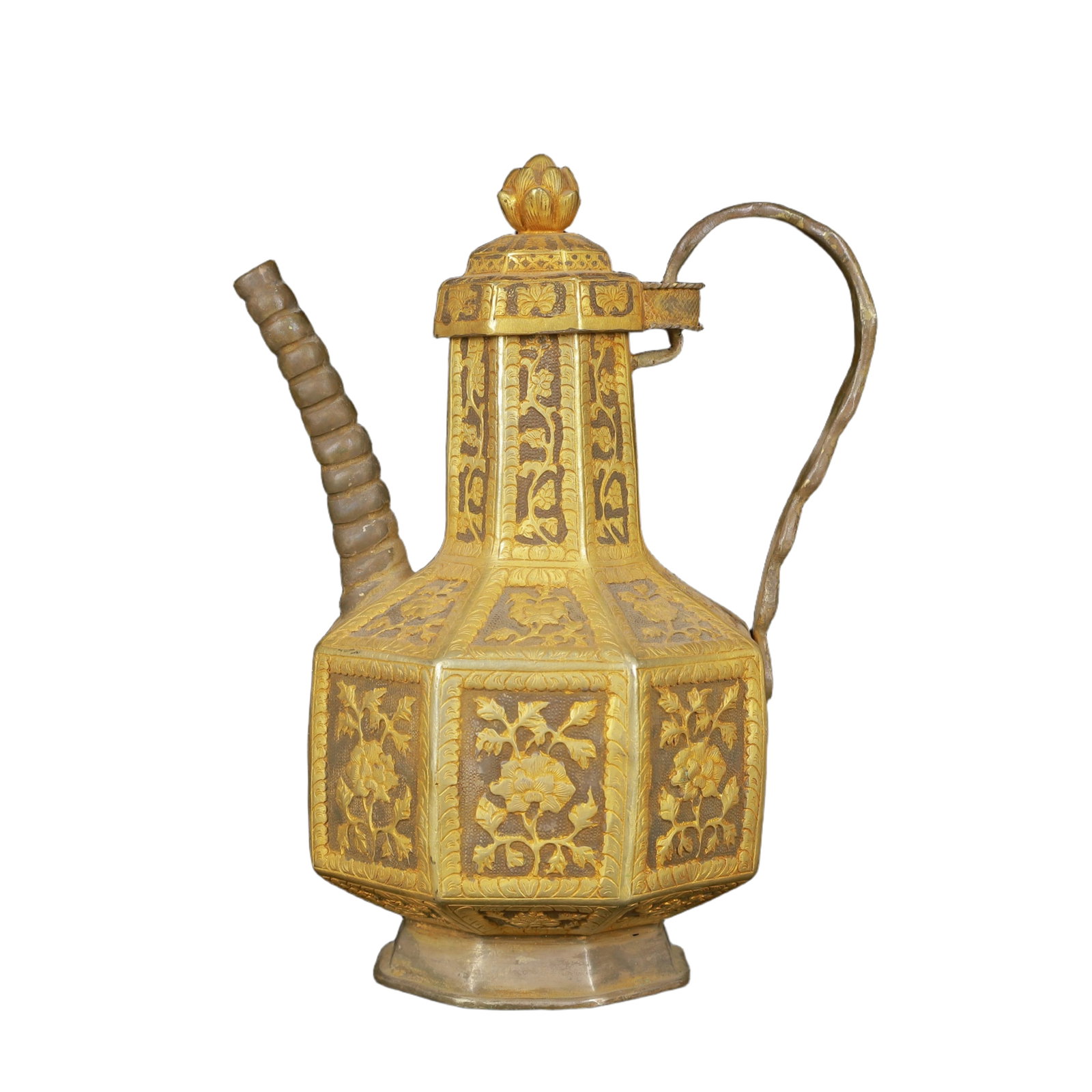 An Exquisite Gilt Silver Lotus Pattern Ewer: An Exquisite Gilt Silver Lotus Pattern Ewer,Tang Dynasty,China,Zhenguan Four-Character Mark,Size:5.1inx3.1inx6.3in,Weight:650g 银鎏金缠枝莲纹执壶,