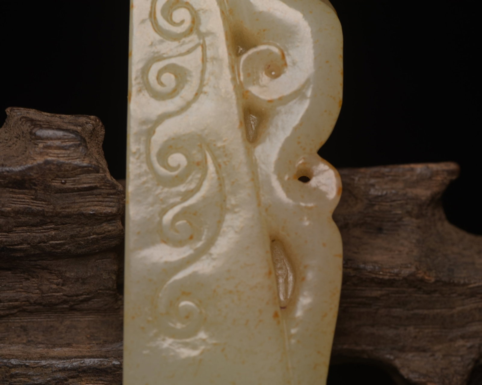 An Exquisite White Jade Dragon Pattern Sword - 8