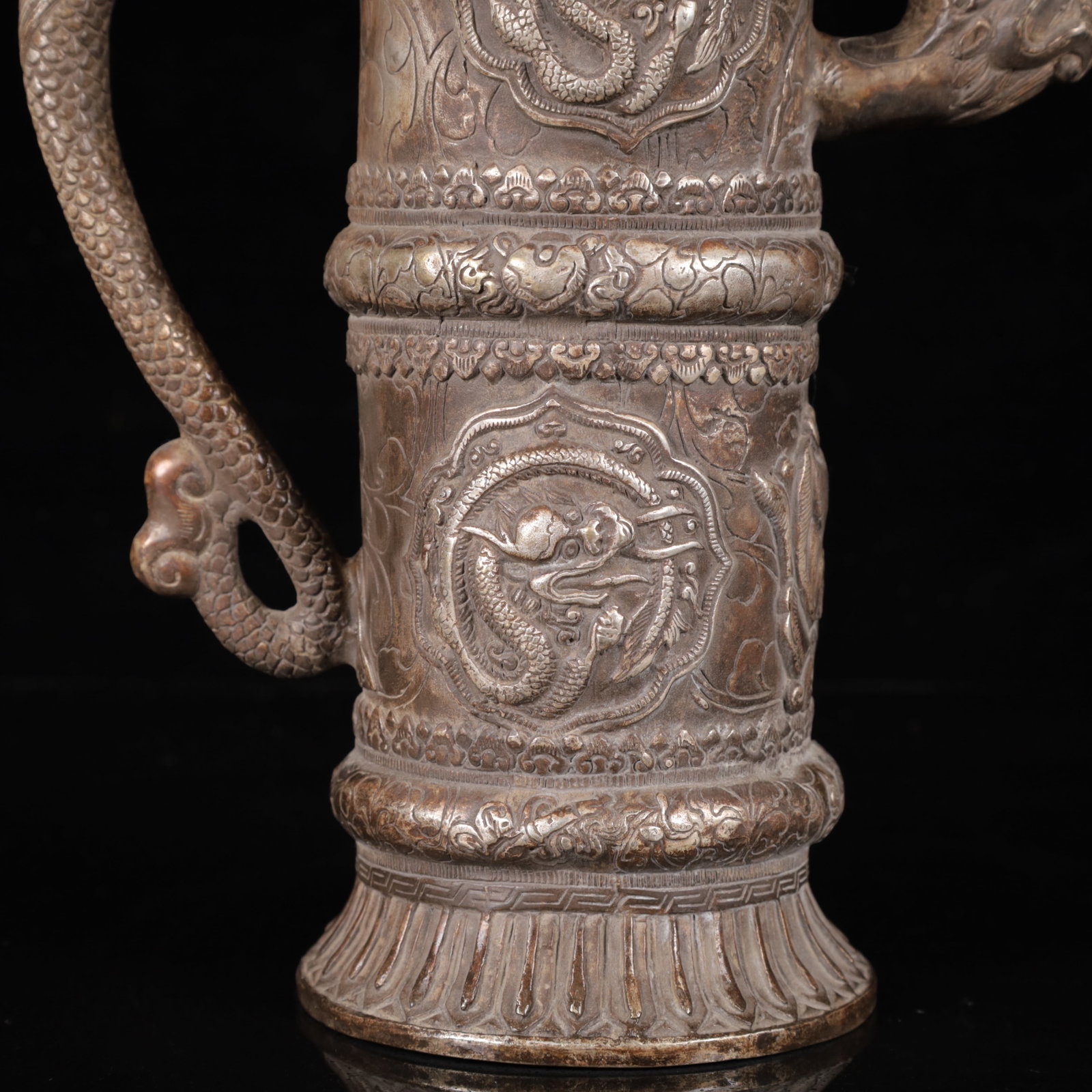 An Exquisite Silver-Plated Bronze Dragon Pattern Ewer - 4