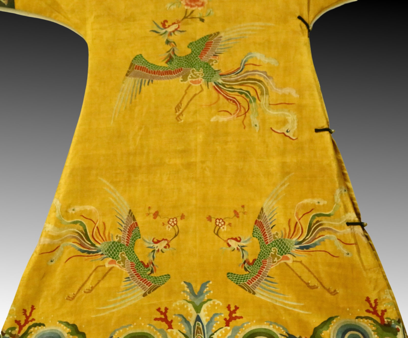 An Exquisite Kesi Phoenix Pattern Robe - 13
