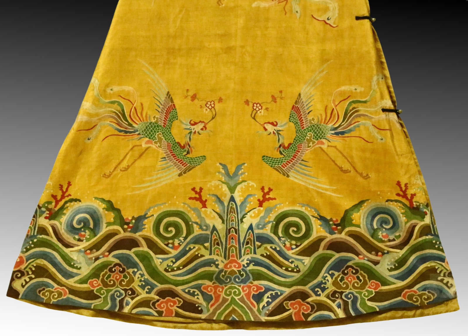 An Exquisite Kesi Phoenix Pattern Robe - 14