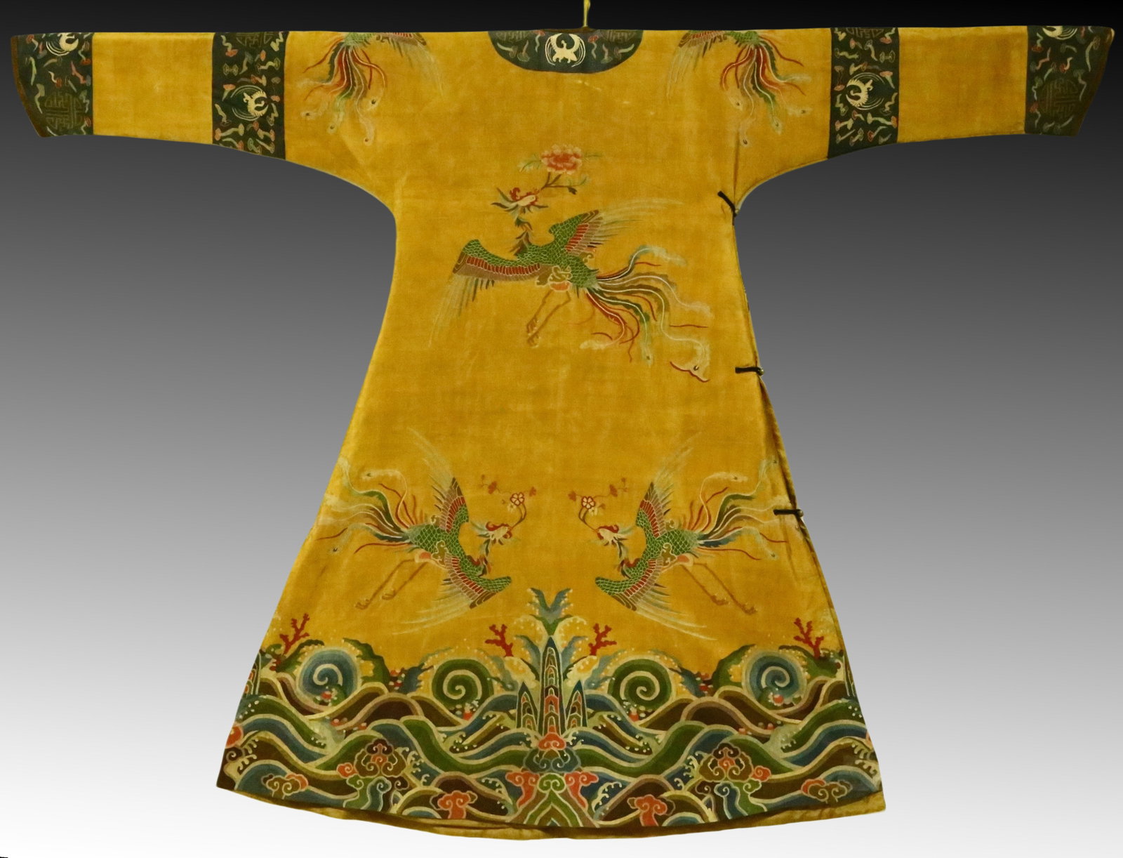 An Exquisite Kesi Phoenix Pattern Robe - 8