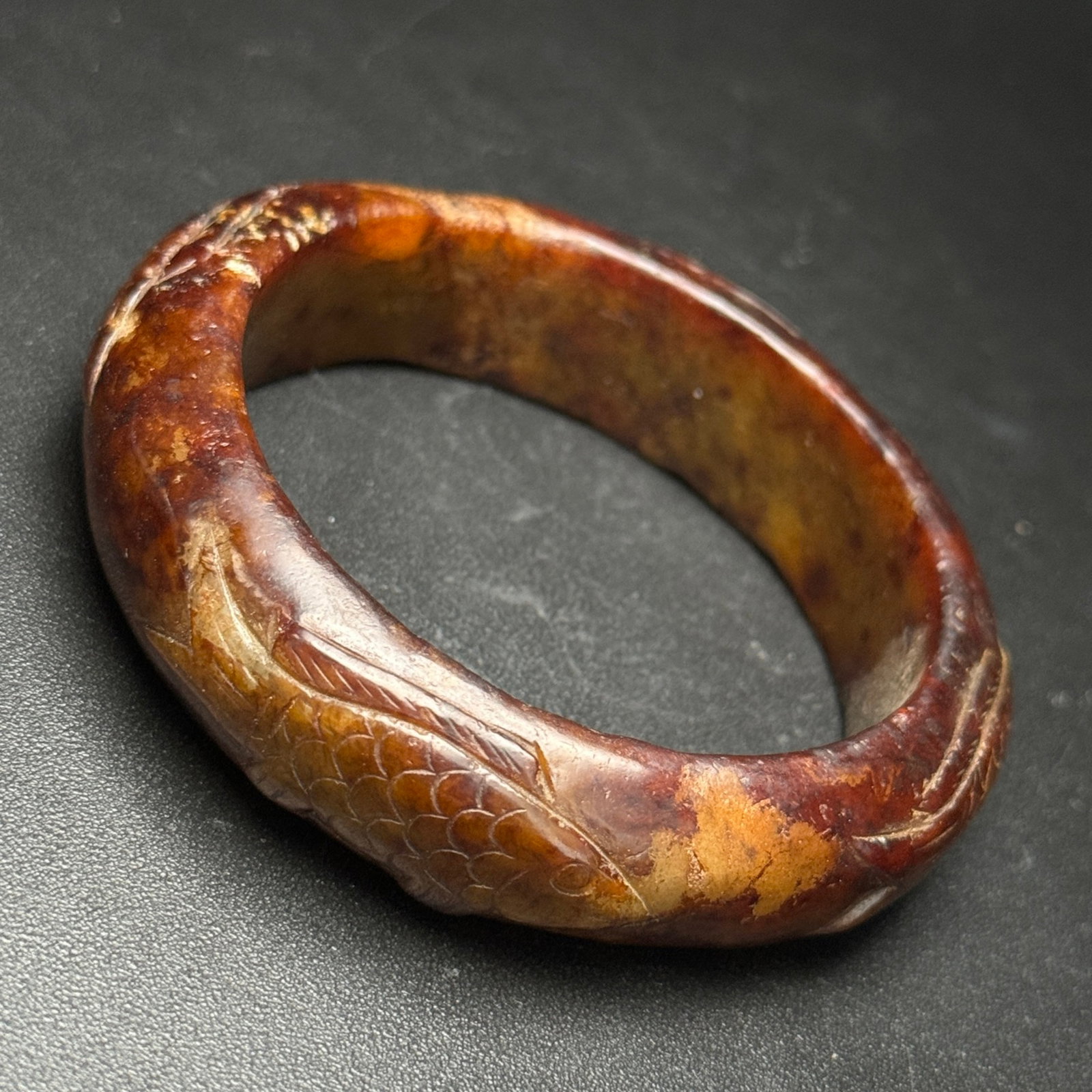 An Exquisite Archaic Jade Fish Pattern Bracelet - 4