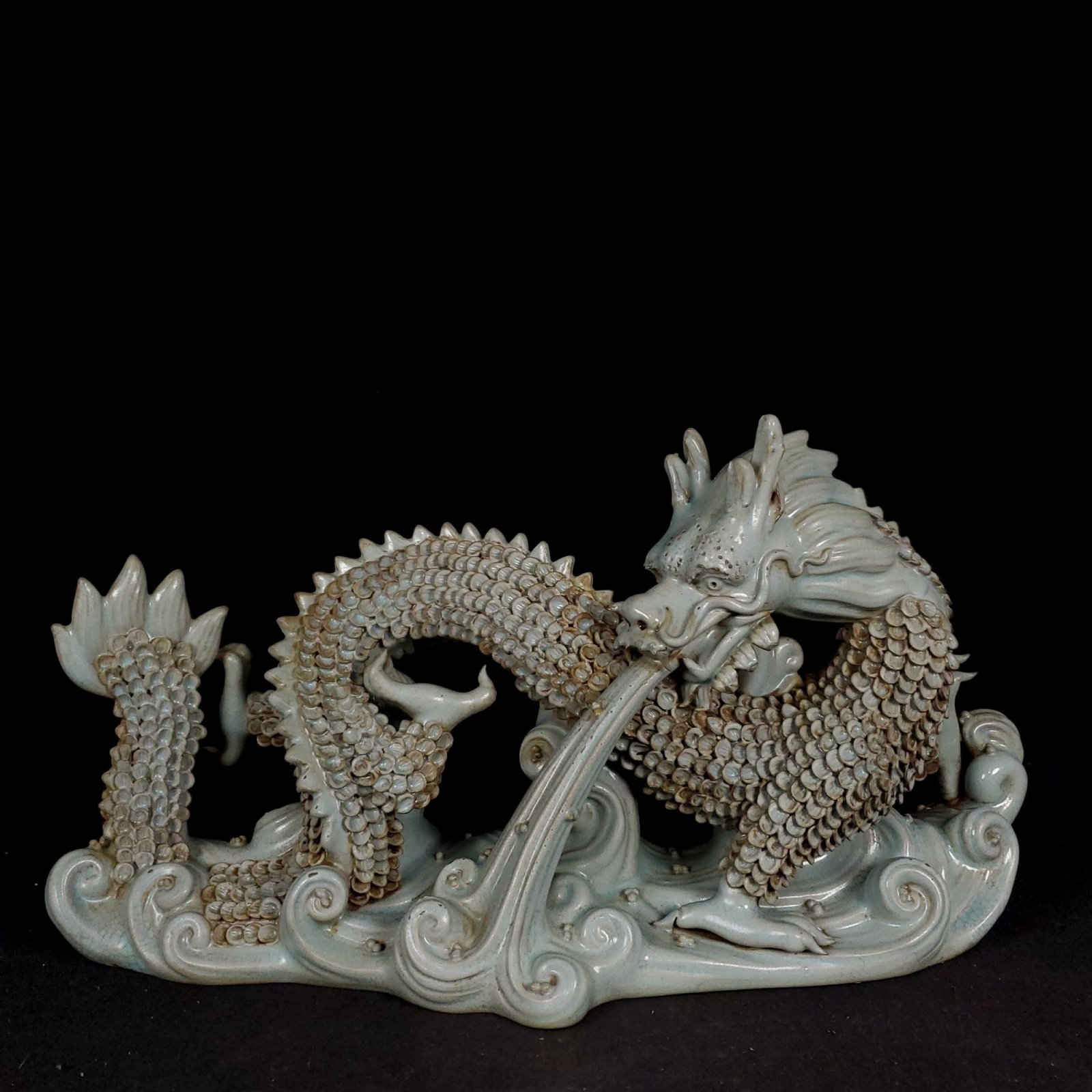An Exquisite Ru yao Auspicious Cloud and Dragon Ornament (1 of 9)