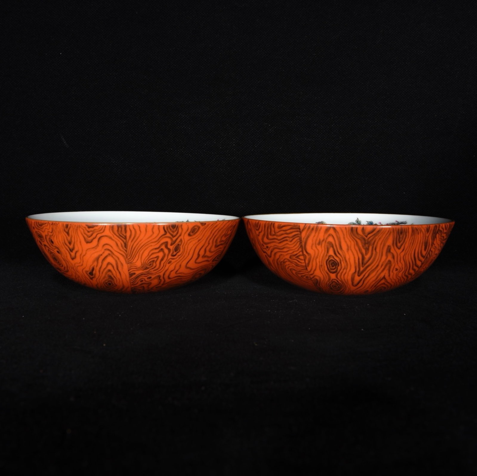 A Pair of Exquisite Imitation Wood Grain Glazed Famille-Rose Flower Pattern Bowls: A Pair of Exquisite Imitation Wood Grain Glazed Famille-Rose Flower Pattern Bowls,Qing Dynasty,China,Yongzheng Six-Character Mark,Size:1.7inx4.9in 一对木纹釉粉ô