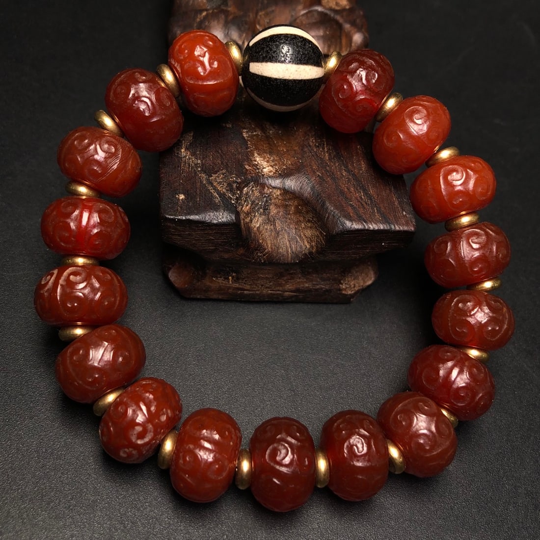 A Precious Agate Bracelets - 5