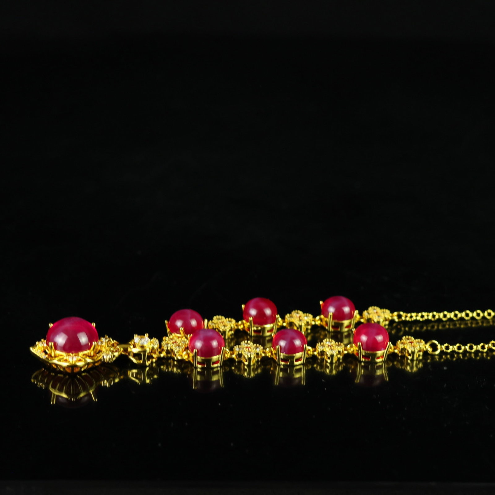 An Exquisite Necklace - 7