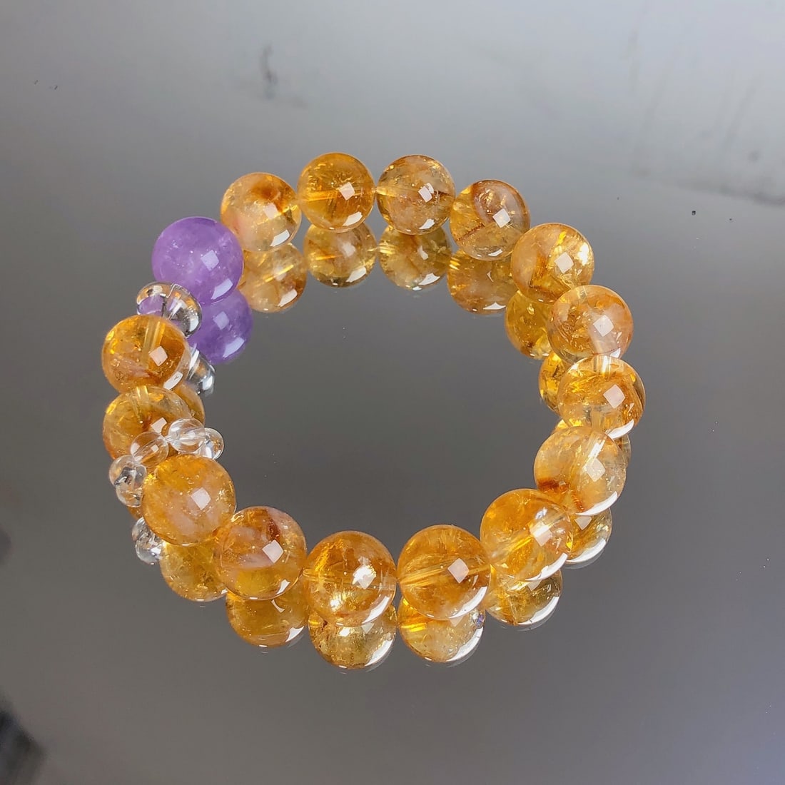 An Exquisite Crystal Bracelet - 2