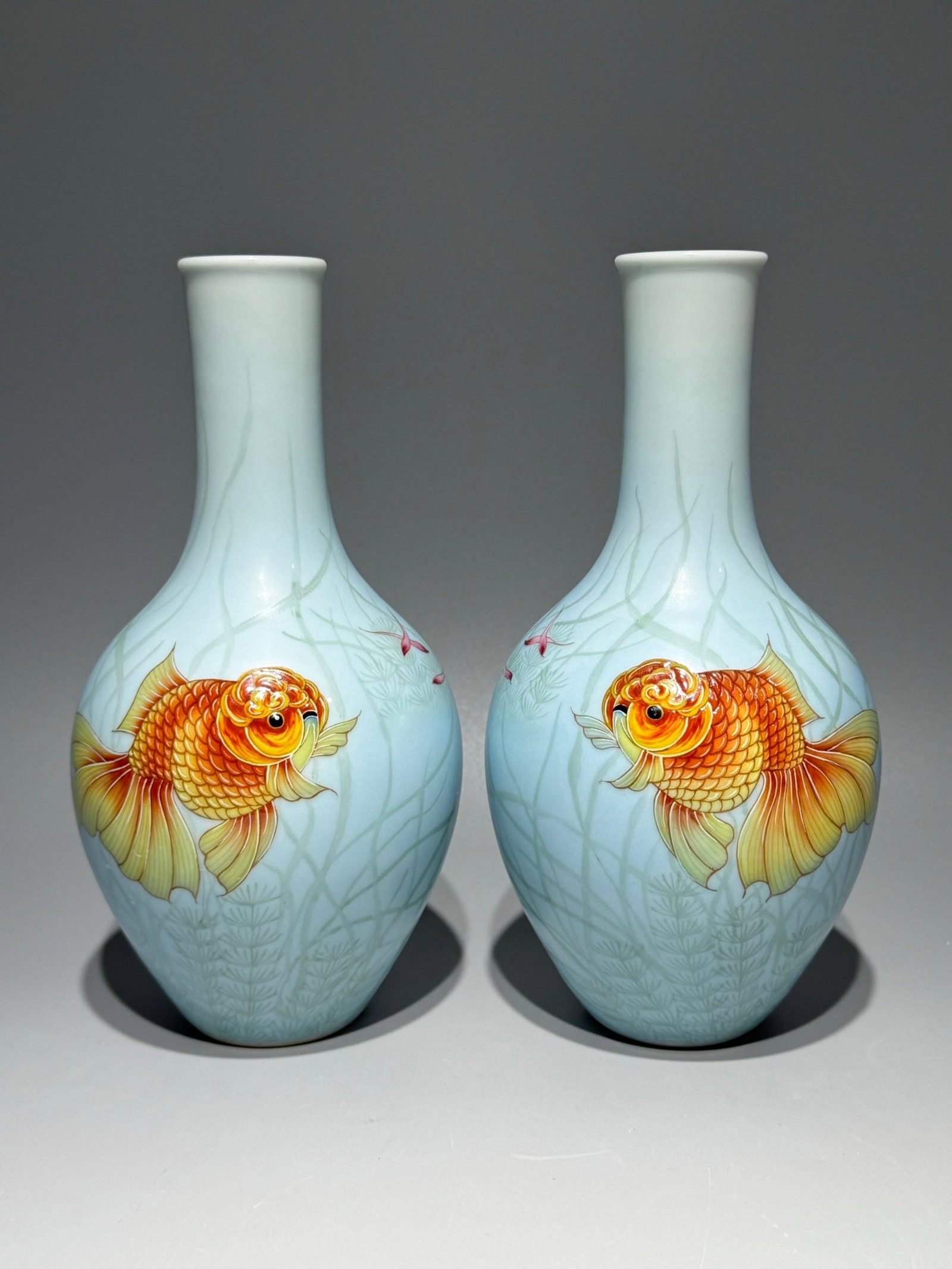 A Pair of Exquisite Enamel Fish Pattern Vases,with poem: A Pair of Exquisite Enamel Fish Pattern Vases,with poem,Qing Dynasty,China,Yongzheng Four-character Mark,Size:8.5inx4.3in 一对珐琅彩鱼纹瓶,带ť
