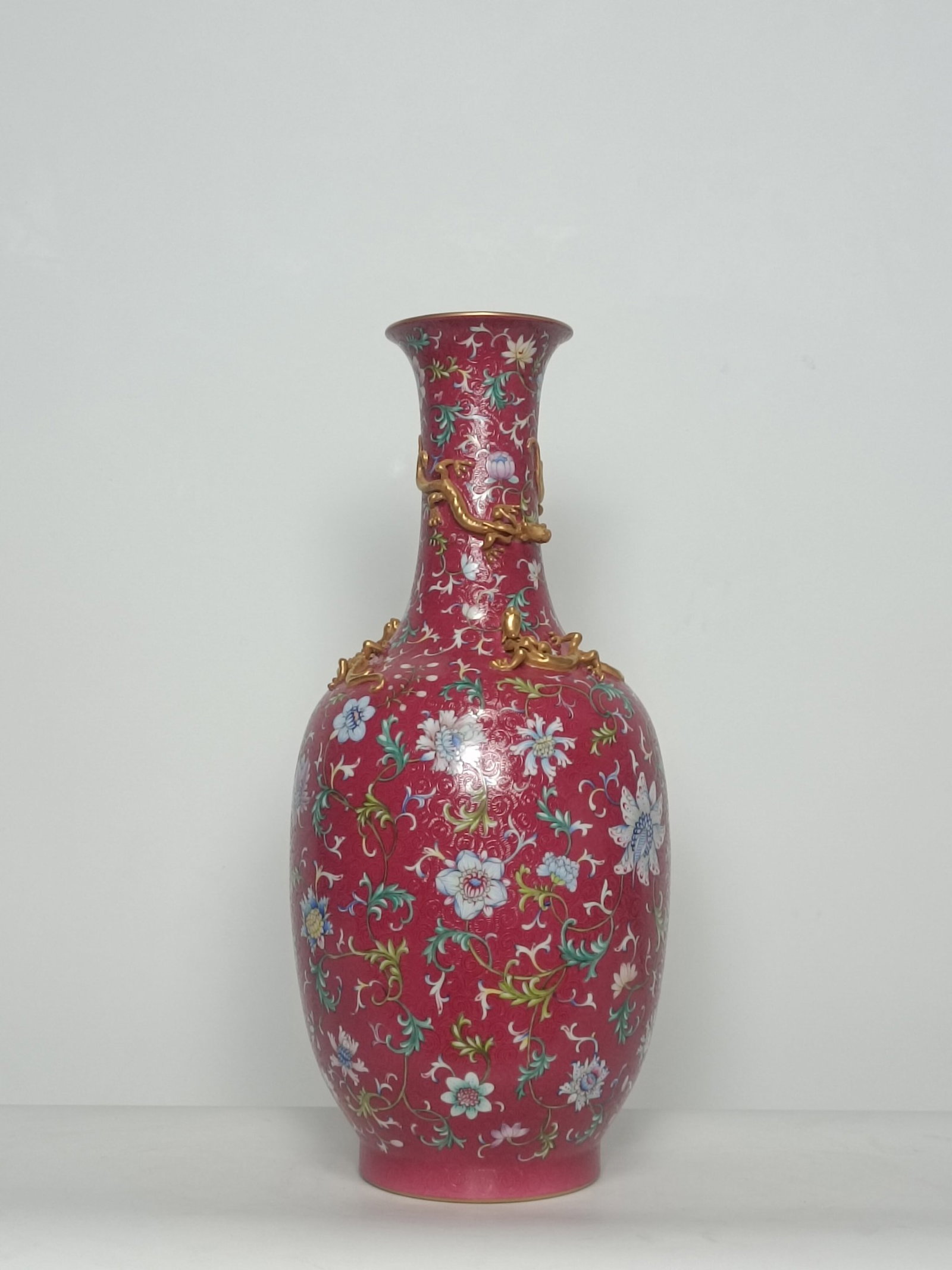 A Huge Enamel Ruby Red-Glazed Lotus Pattern Vase - 3