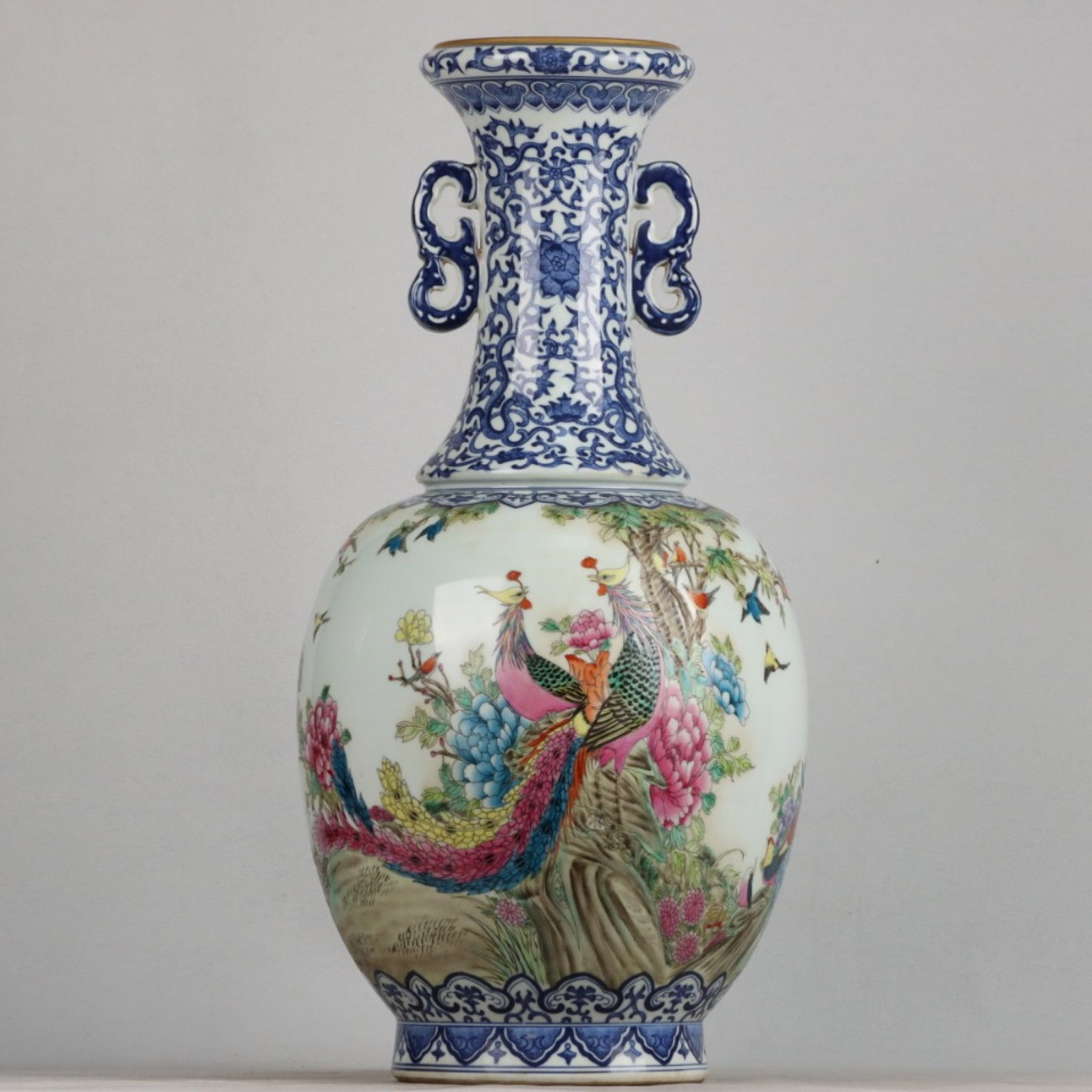 A Huge Blue and White Gilt Phoenix Pattern Double-Ears Vase: A Huge Blue and White Gilt Phoenix Pattern Double-Ears Vase,Qing Dynasty, China,Qianlong Six-character Mark,Size:21.7inx10.2in