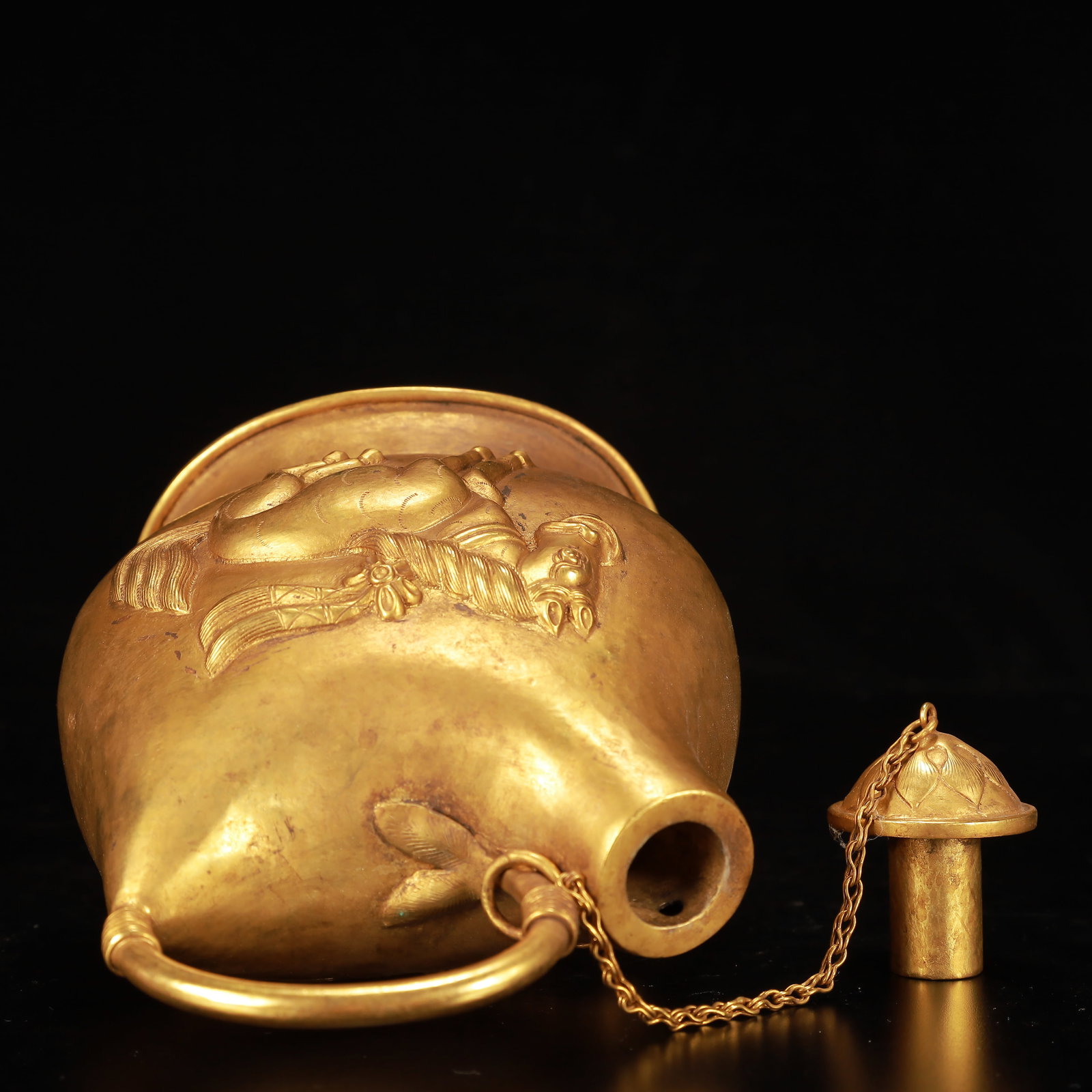 An Exquisite Gilt Bronze Horse Pattern Ewer - 8