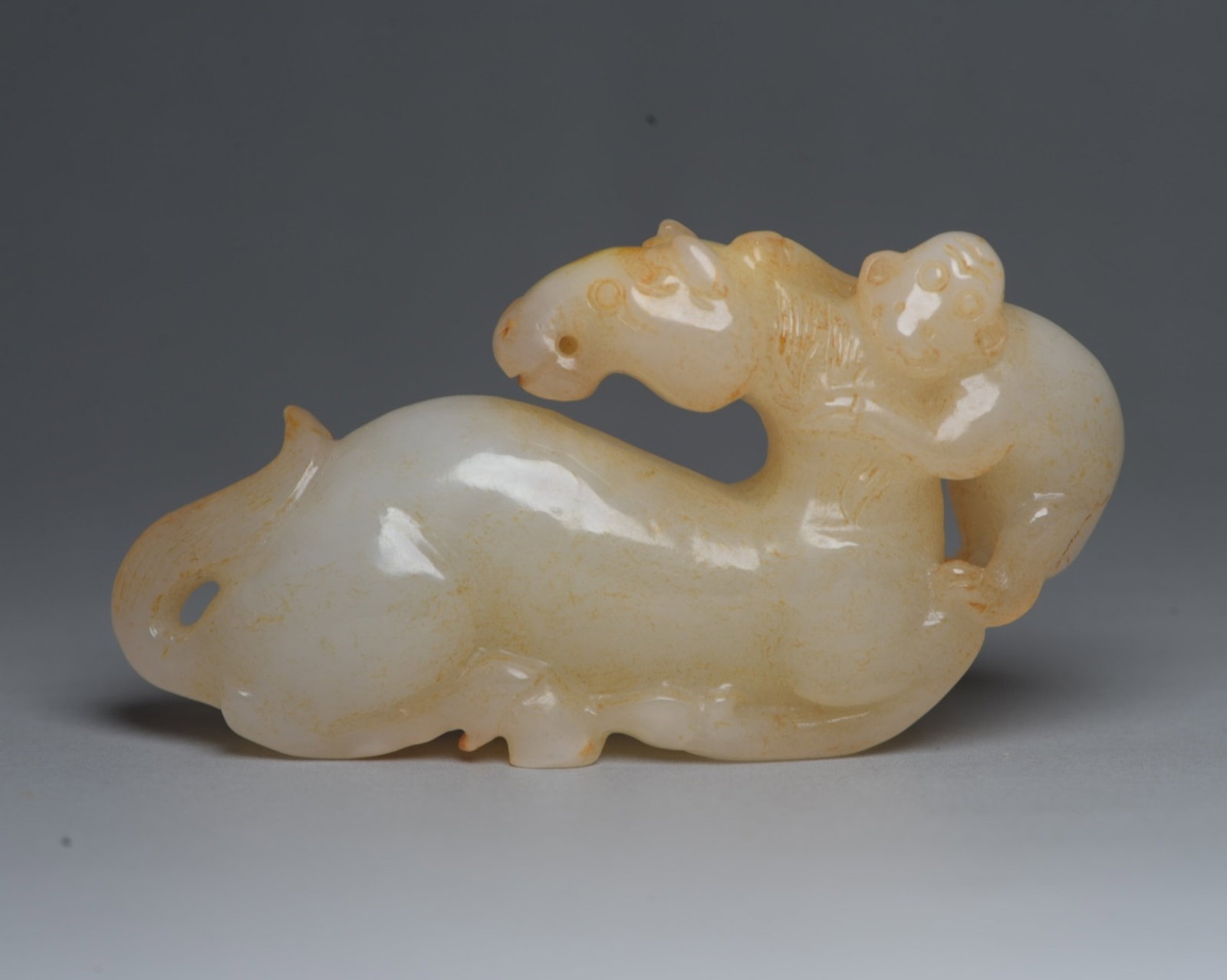 An Exquisite White Jade Horse Ornament: An Exquisite White Jade Horse Ornament,Qing Dynasty,China,Size:3.4inx1.7inx0.7in,Weight:96g 白玉骏马摆件,中国清代