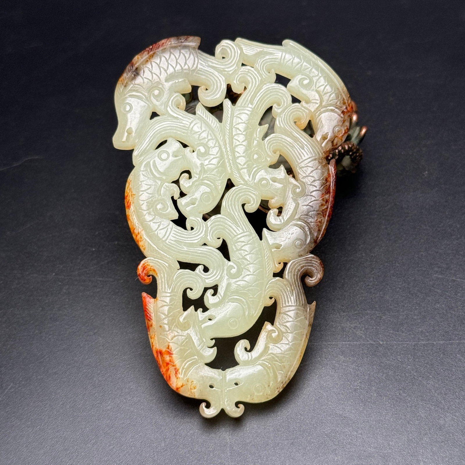 An Exquisite White Jade Fish Pattern Pendant - 2