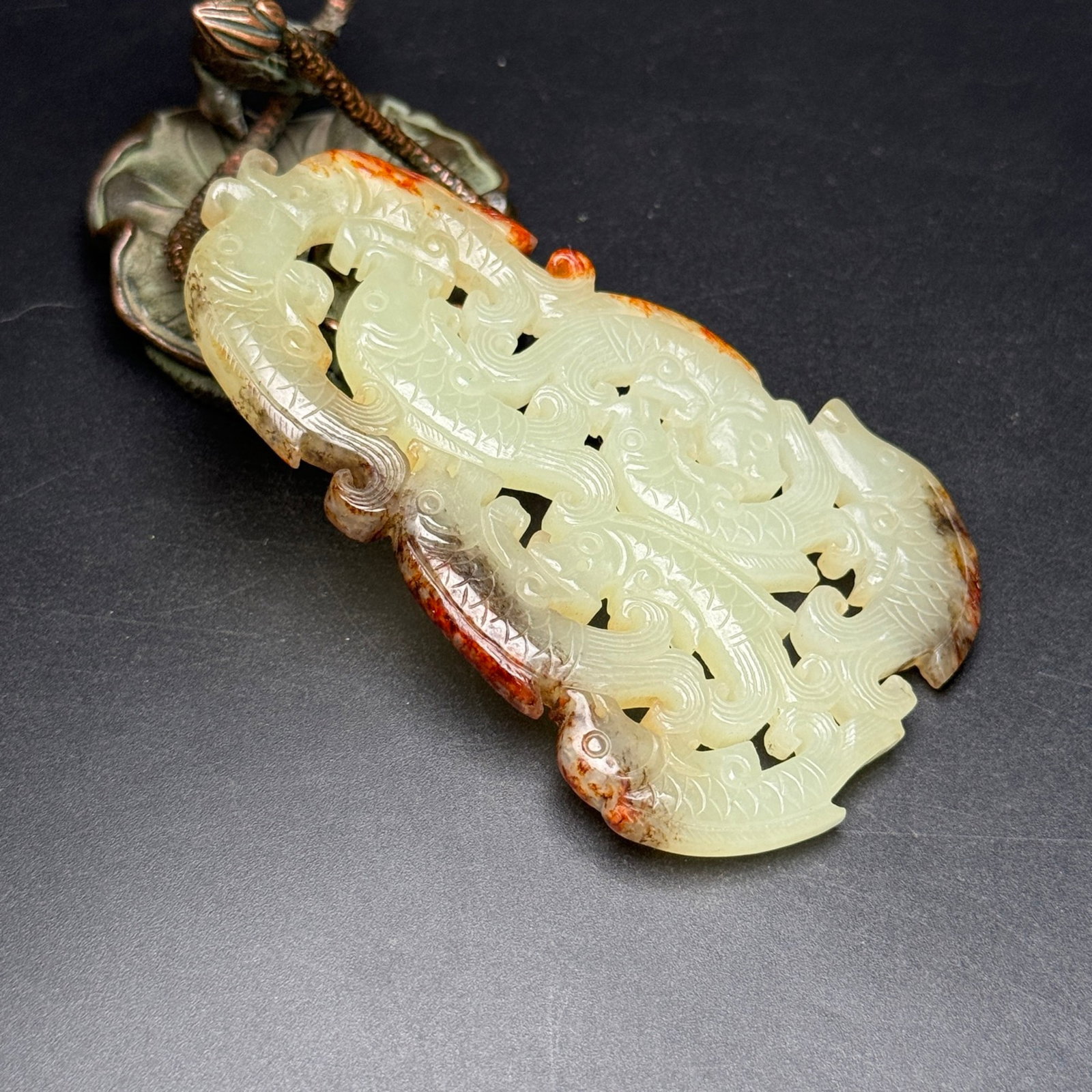 An Exquisite White Jade Fish Pattern Pendant - 3