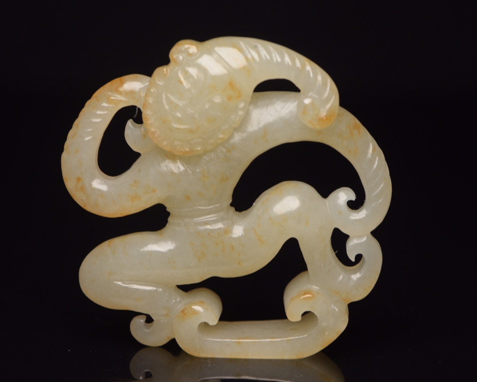 An Exquisite White Jade Figure Ornament: An Exquisite White Jade Figure Ornament,Qing Dynasty,China,Size:2.2inx2.1inx0.5in,Weight:38g 白玉人物摆件,中国清代