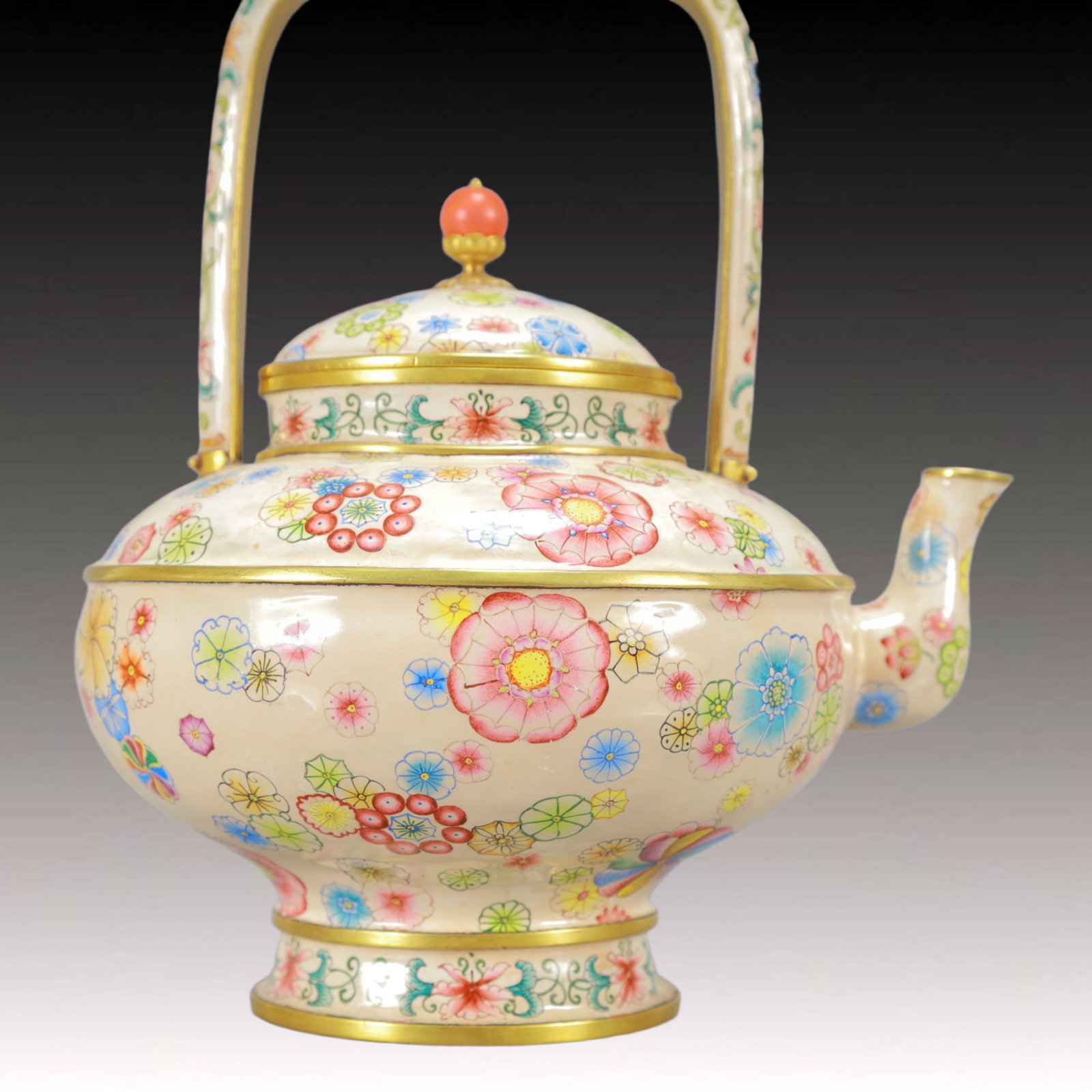 An Exquisite Painted Enamel Flower Pattern Ewer - 3