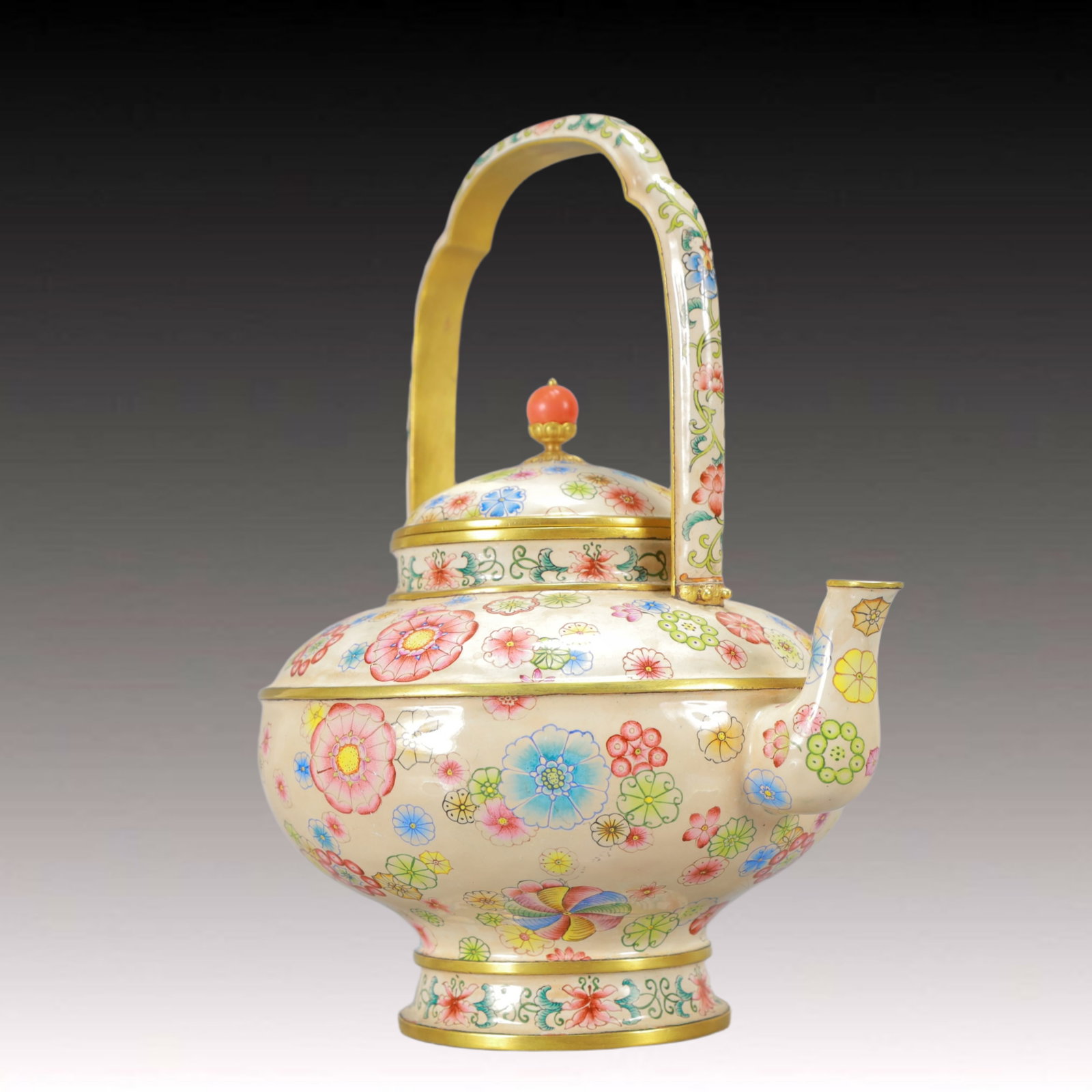 An Exquisite Painted Enamel Flower Pattern Ewer - 4