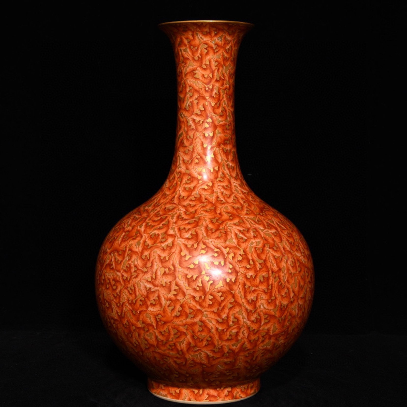 A Rare Iron-Red Painted Gold Bats Pattern Vase: A Rare Iron-Red Painted Gold Bats Pattern Vase,Qing Dynasty,China,Qianlong Six-character Mark,Size:14.3inx7.6in 矾红描金蝙蝠纹瓶,中国清
