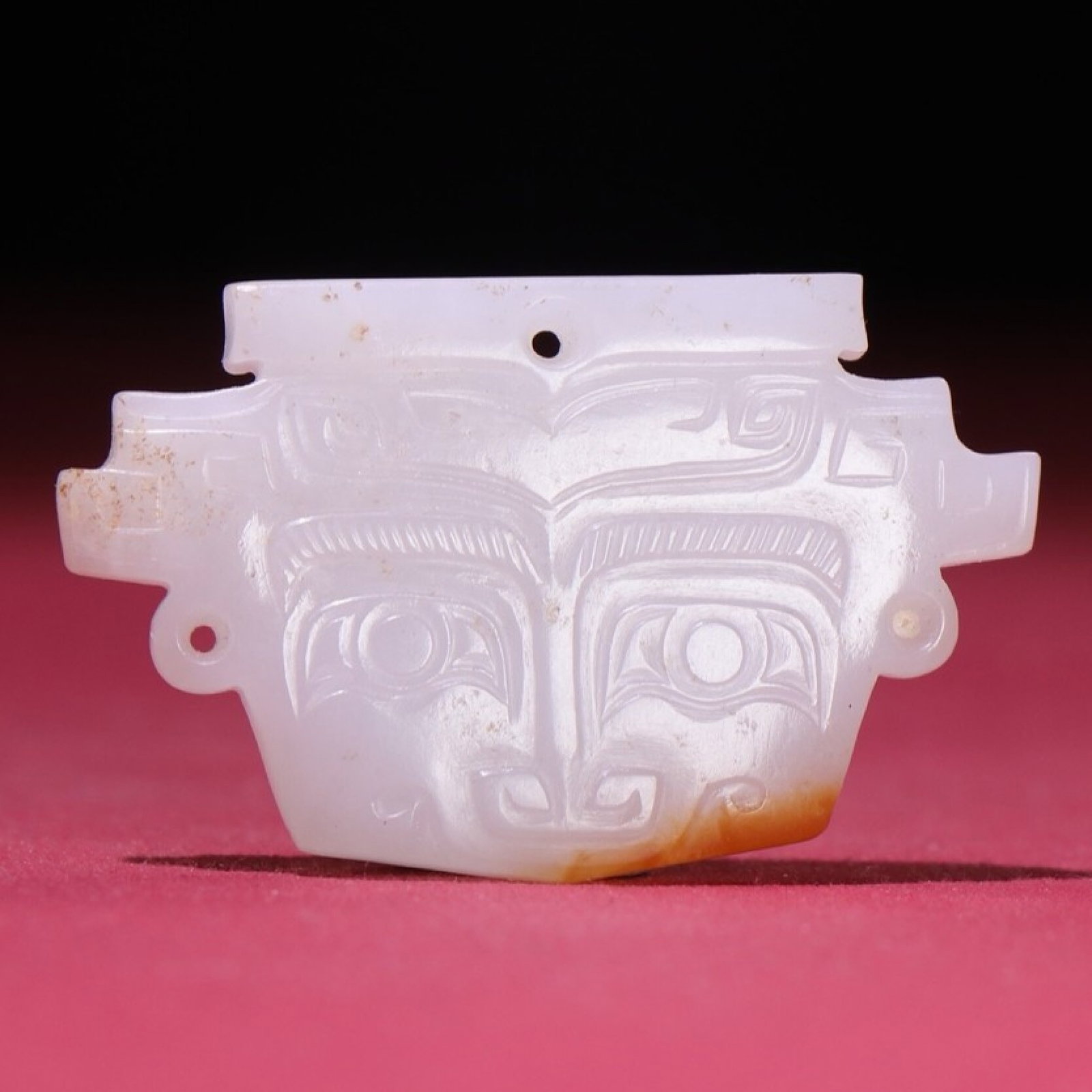 White Jade Figure-Face Pattern Pendant: White Jade Figure-Face Pattern Pendant,Qing Dynasty,China,Size:50mmx30mmx5mm,Weight:14g 白玉人面纹挂件,中国清代