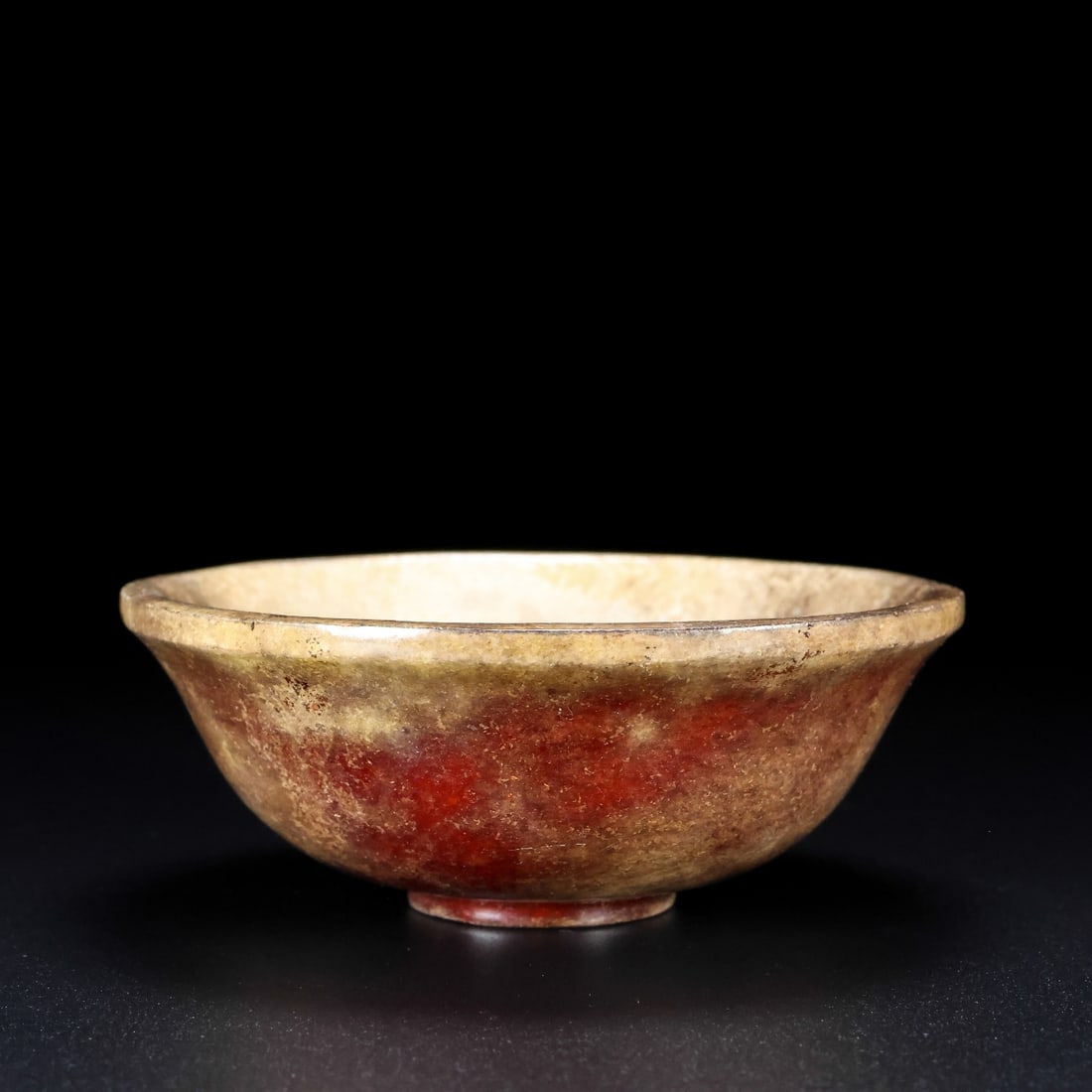 An Exquisite White Jade Bowl: An Exquisite White Jade Bowl,Qing Dynasty,China,Size:3.5inx3.5inx1.6in,Weight:98.6g 白玉碗,中国清代