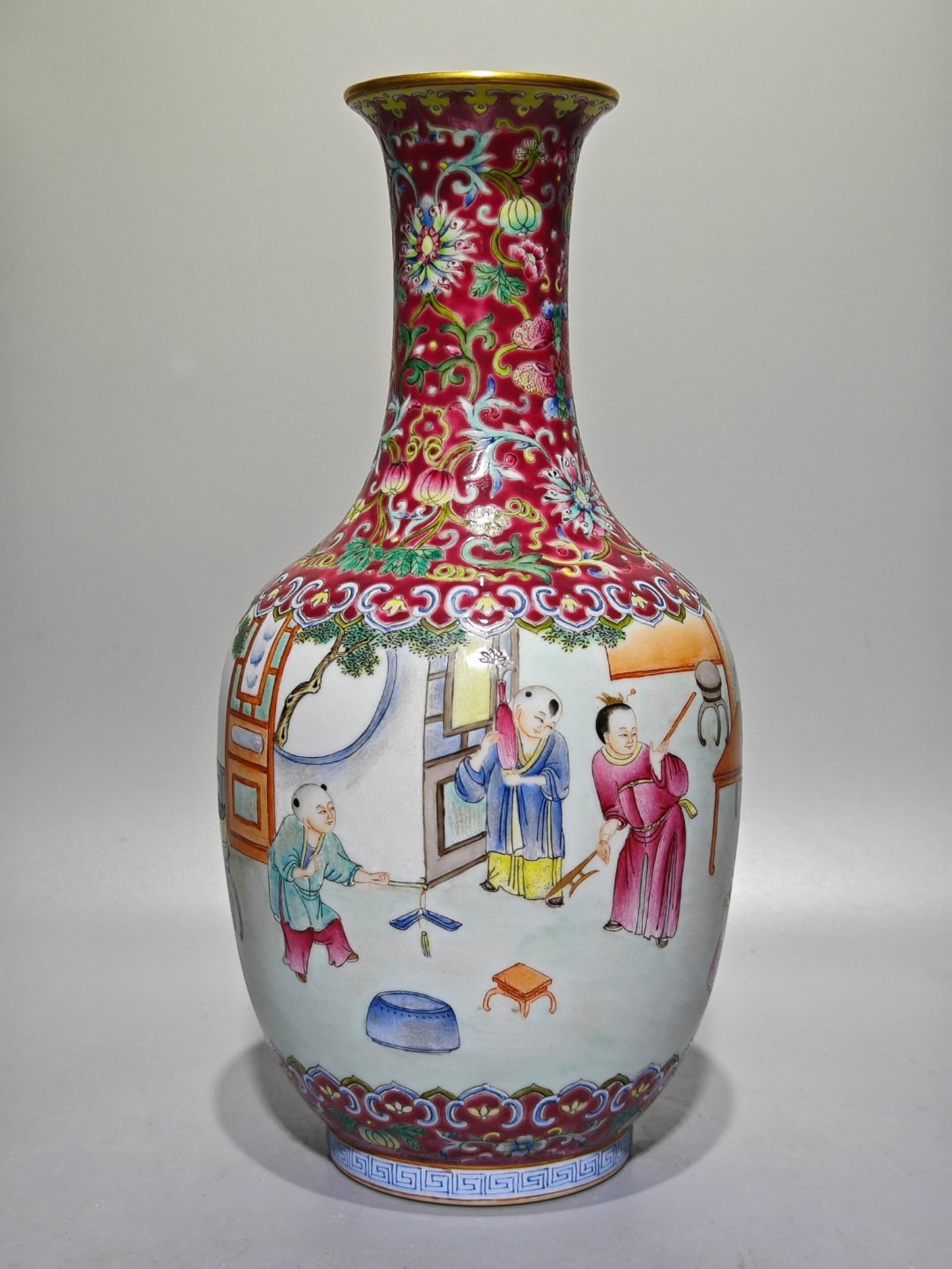 An Exquisite Famille-Rose Ruby Red-Glazed Character and Story Pattern Vase: An Exquisite Famille-Rose Ruby Red-Glazed Character and Story Pattern Vase,Qing Dynasty,China,Jiaqing Six-character Mark,Size:9.8inx4.9in 粉彩胭脂红人物ਠ