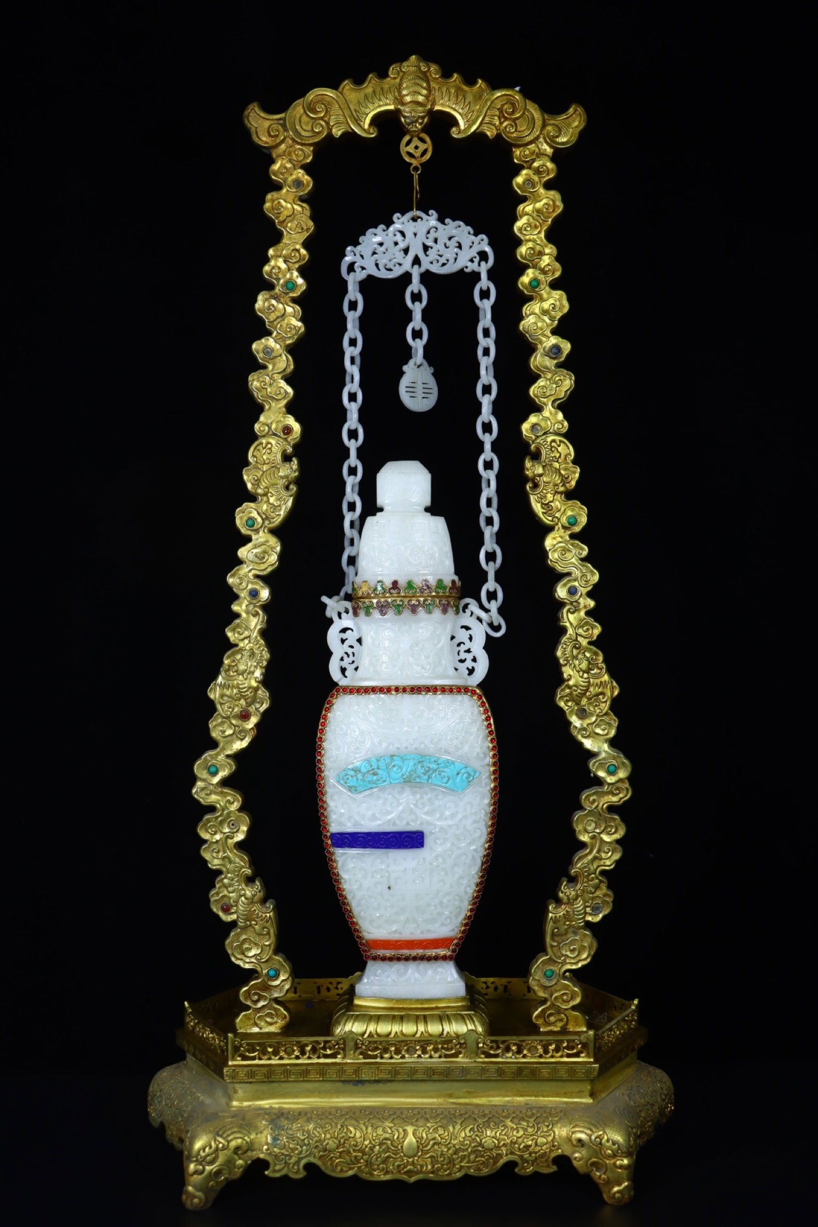 An Exquisite Cloisonne Inlaid White Jade Lotus Pattern Bottle: An Exquisite Cloisonne Inlaid White Jade Lotus Pattern Bottle,Qing Dynasty,China,Size:20.1inx4.3inx2.2in,Weight:1674g 掐丝嵌白玉缠枝莲纹盖&#