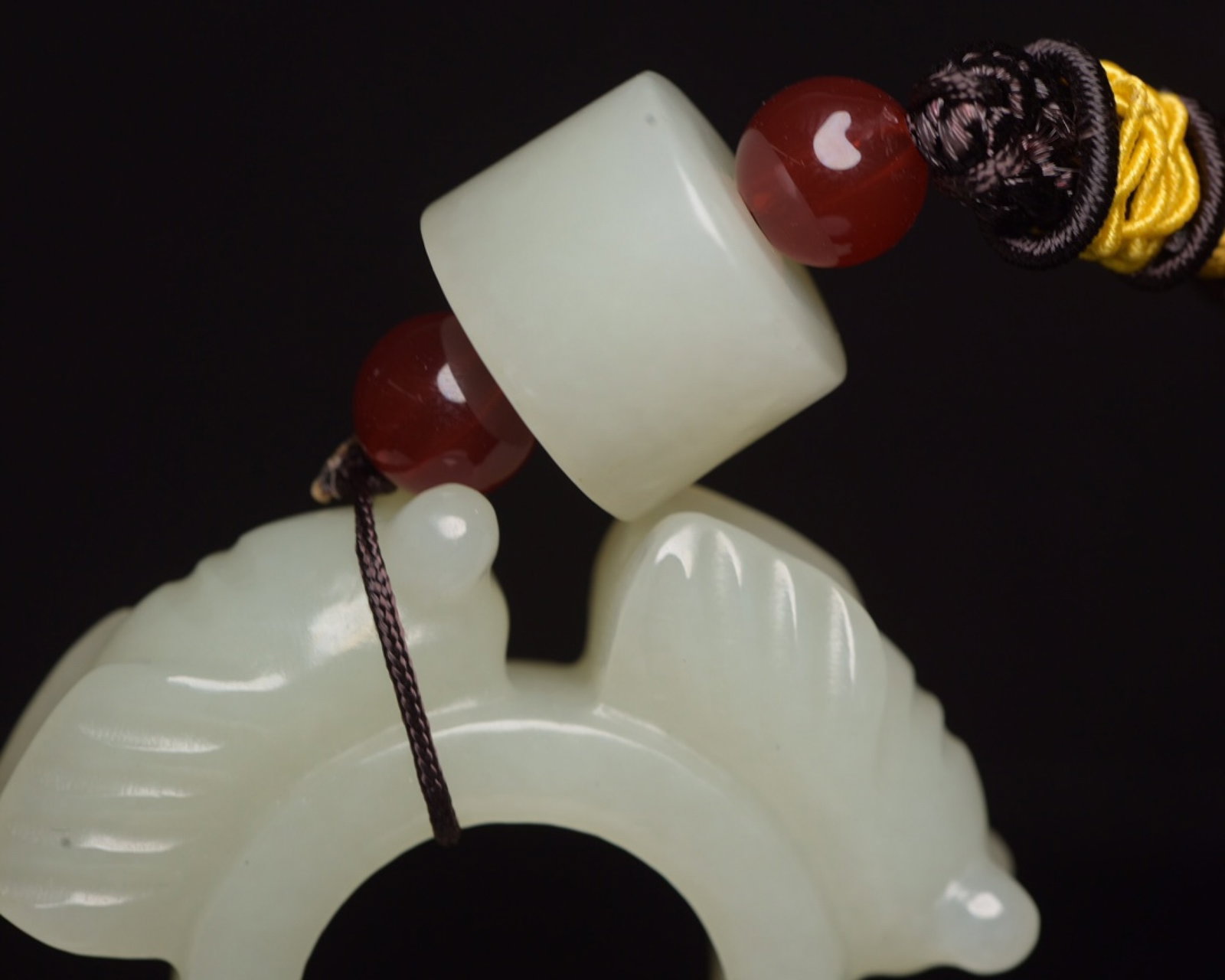 An Exquisite White Jade Cicada Pattern Pendant - 7