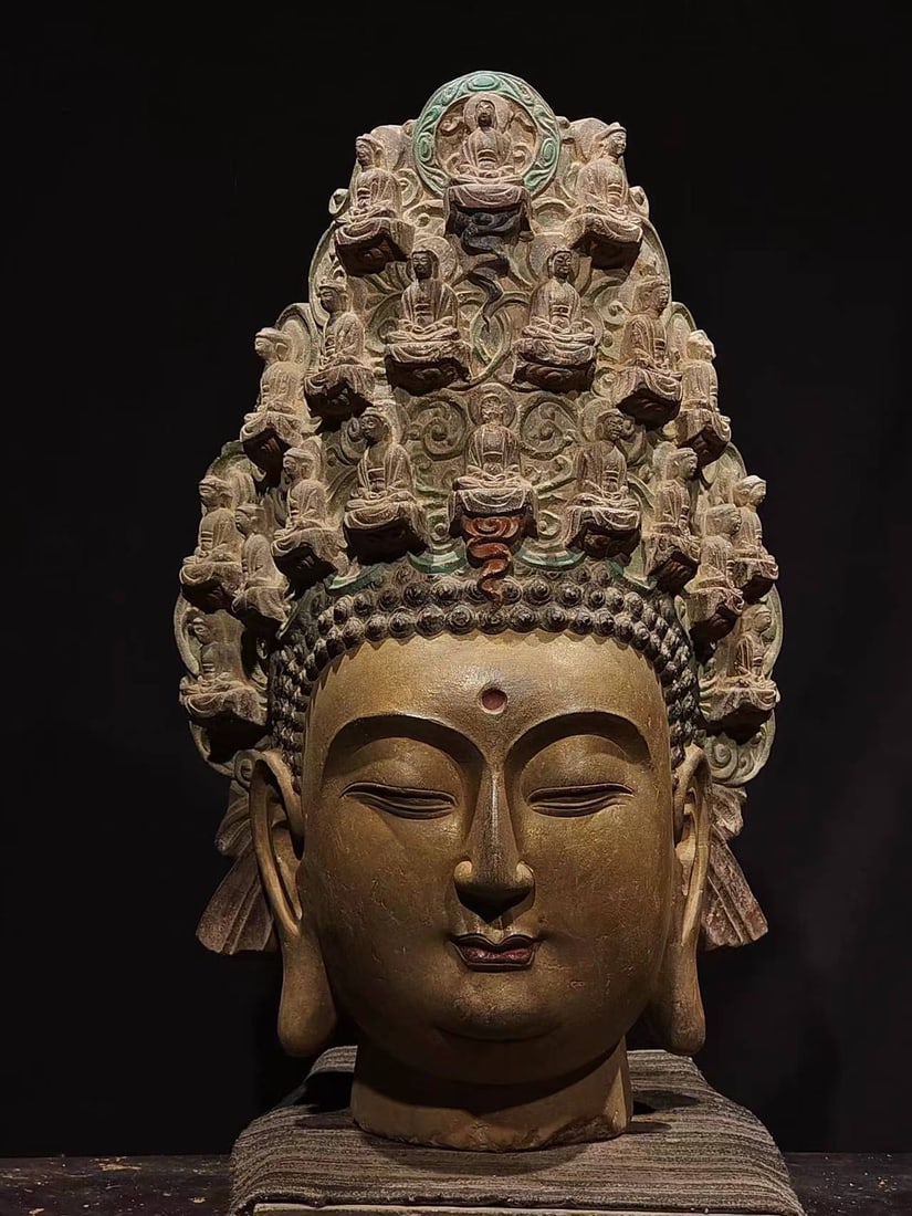 A Rare Limestone Avalokitesvara Head Ornament (1 of 9)