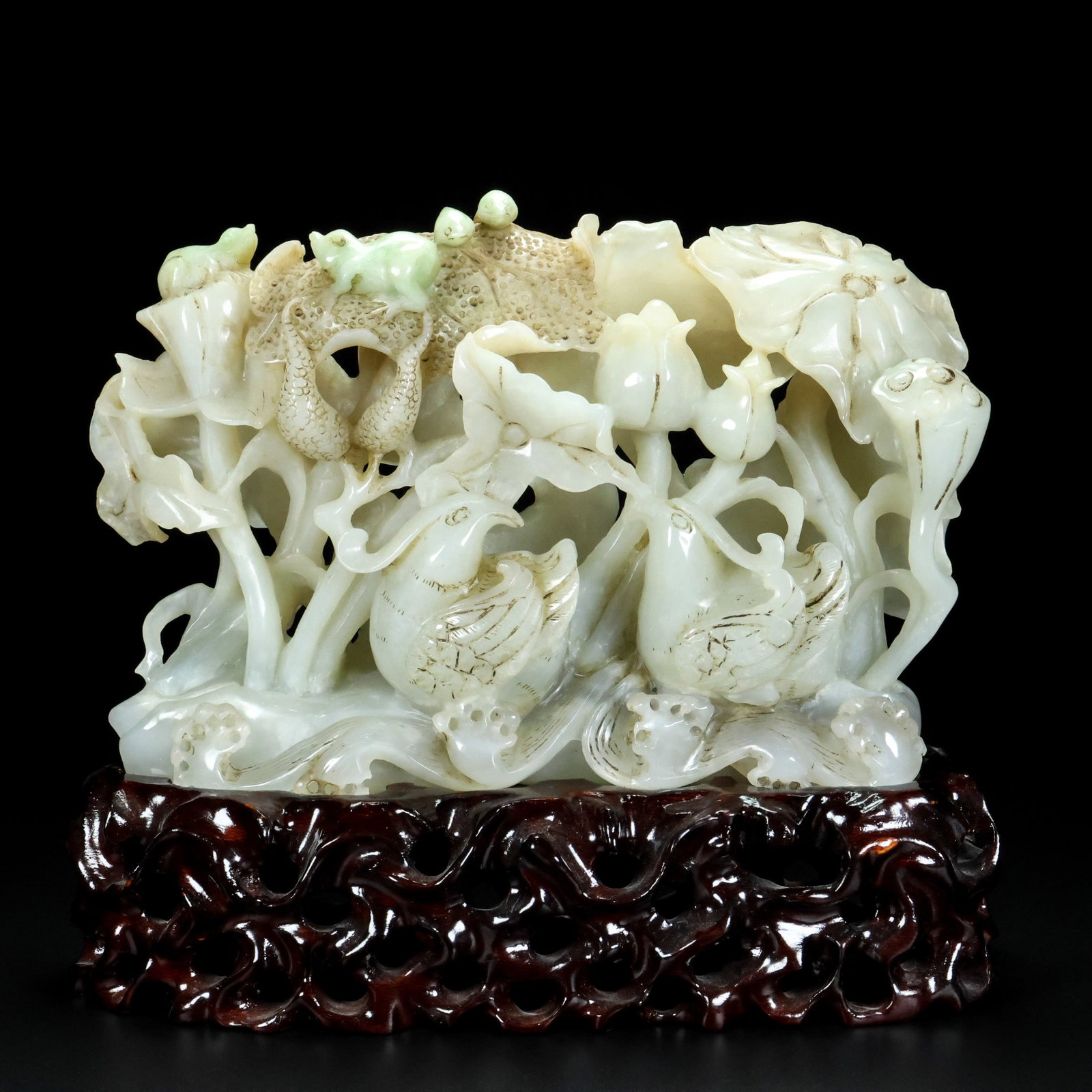 An Exquisite White Jade Flower and Mandarin Duck Ornament: An Exquisite White Jade Flower and Mandarin Duck Ornament,Qing Dynasty,China,Size:5.5inx8.3inx2.8in,Weight:1395g