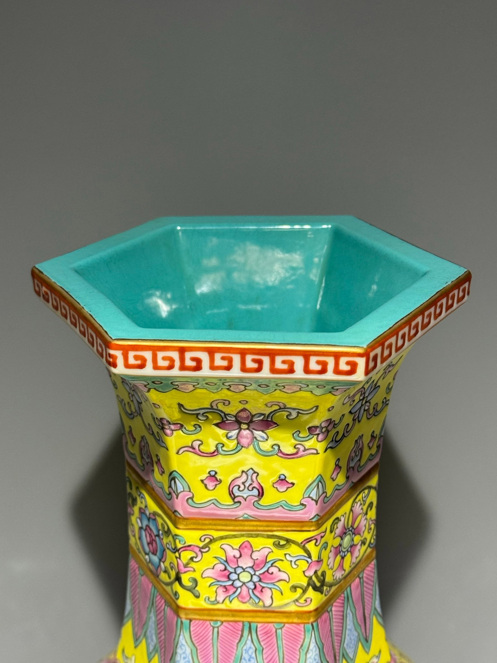 A Huge Enamel Lotus Pattern Vase - 5