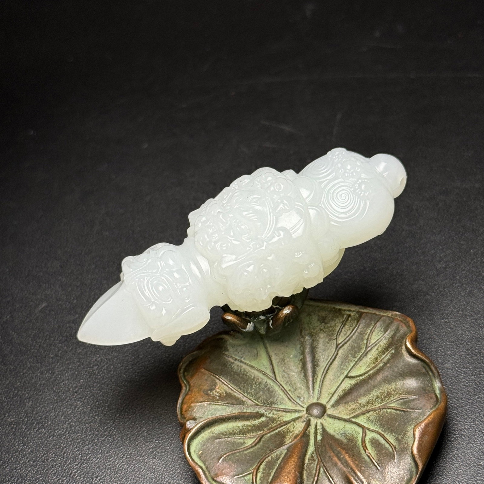 An Exquisite White Jade Beast-Face Pattern Ritual Implement - 7
