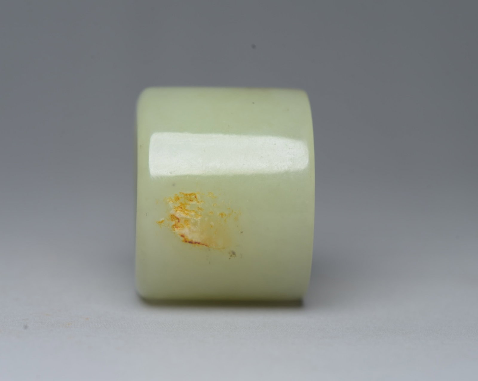 An Exquisite White Jade Thumb Ring - 7