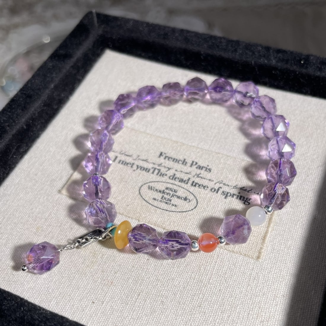 An Exquisite Crystal With Beeswax Bracelet: An Exquisite Crystal With Beeswax Bracelet,Size:8mm 水晶配蜜蜡手串