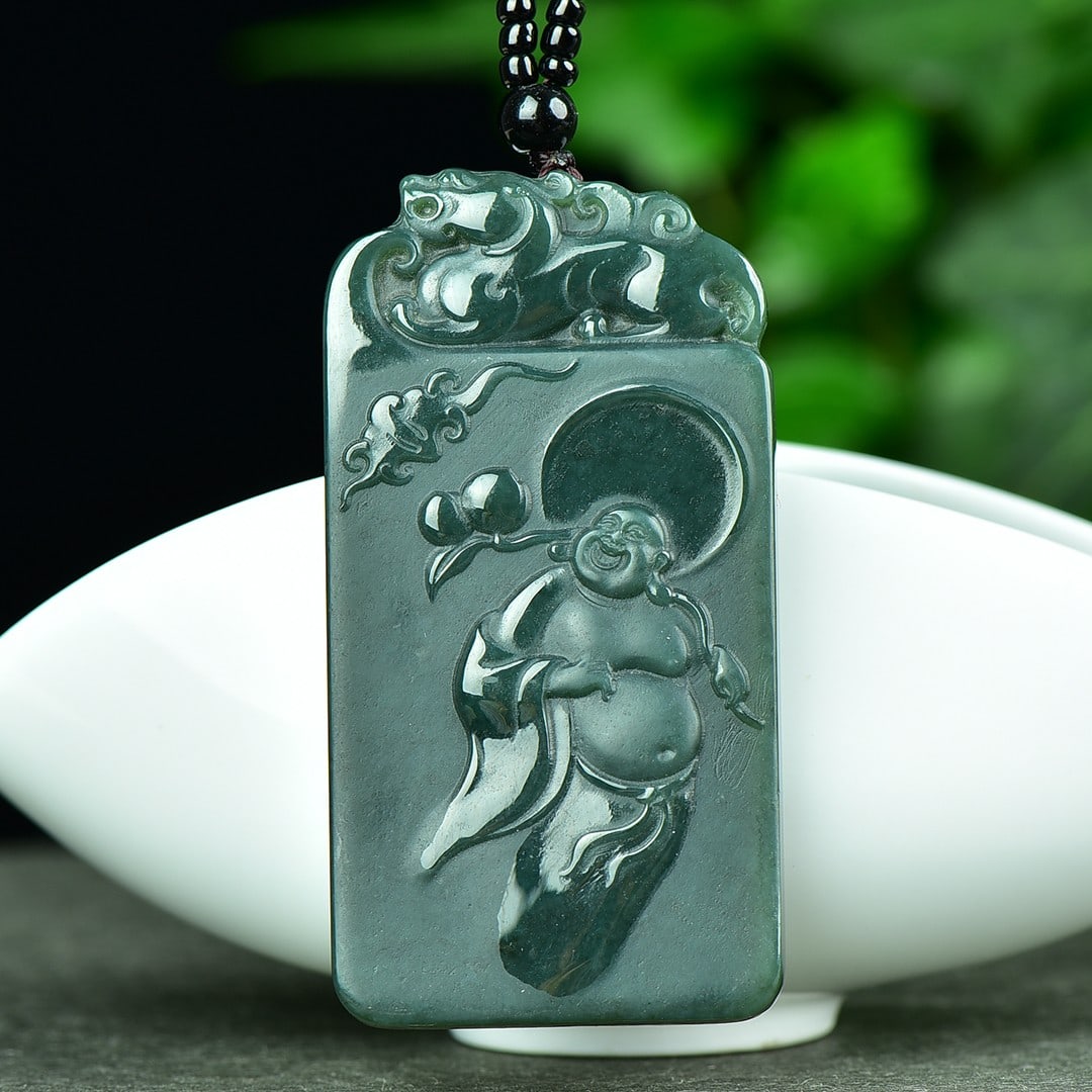 An Exquisite Sapphire Amitayus Pattern Pendant: An Exquisite Sapphire Amitayus Pattern Pendant,Size:36mmx68mm (寓意)吉祥 心怀天下 能容天下事