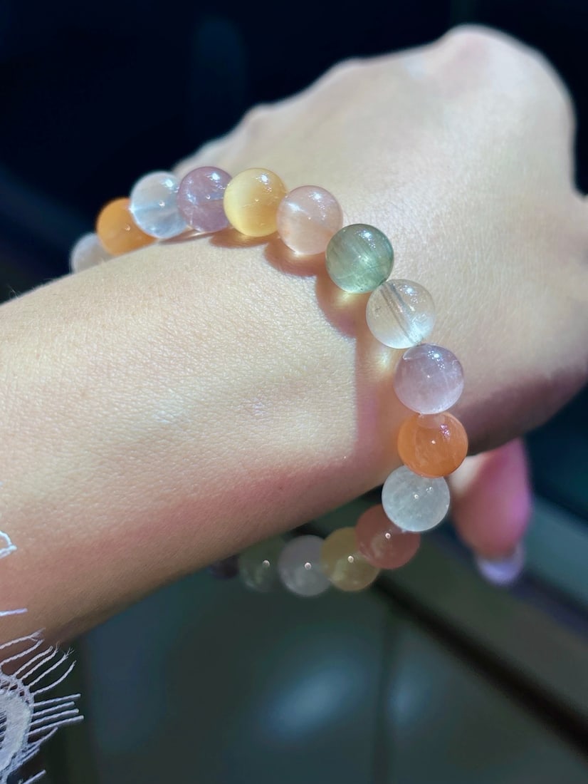 An Exquisite Crystal Bracelet - 6