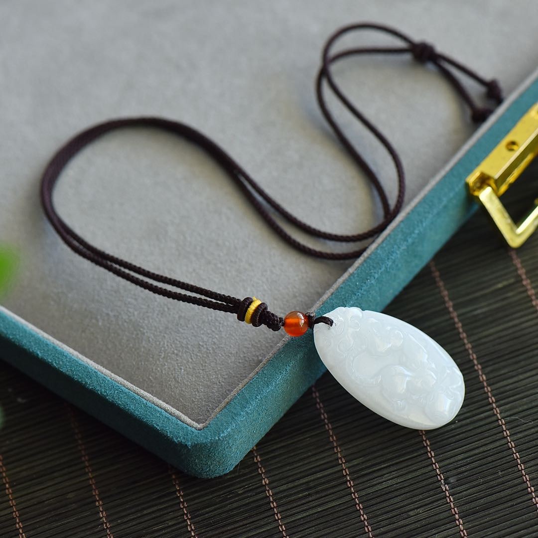 An Exquisite White Jade Mouse Pattern Pendant - 5