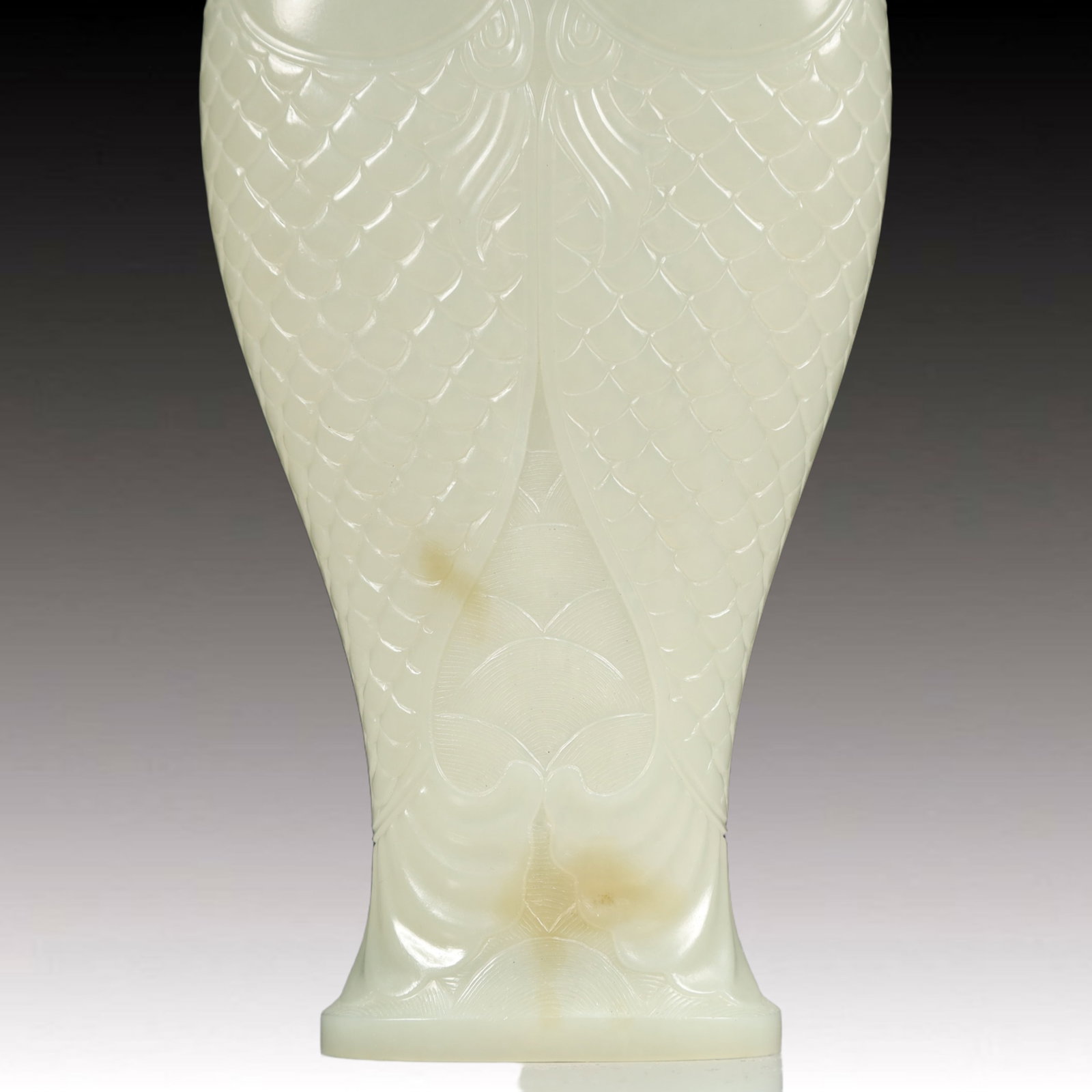 An Exquisite White Jade Fish Pattern Bottle - 3