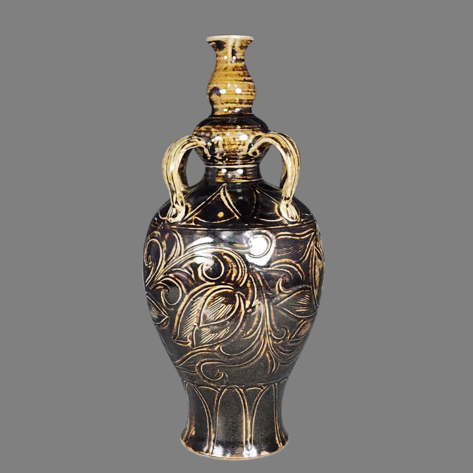 An Exquisite Ding yao Flower Pattern Vase - 2