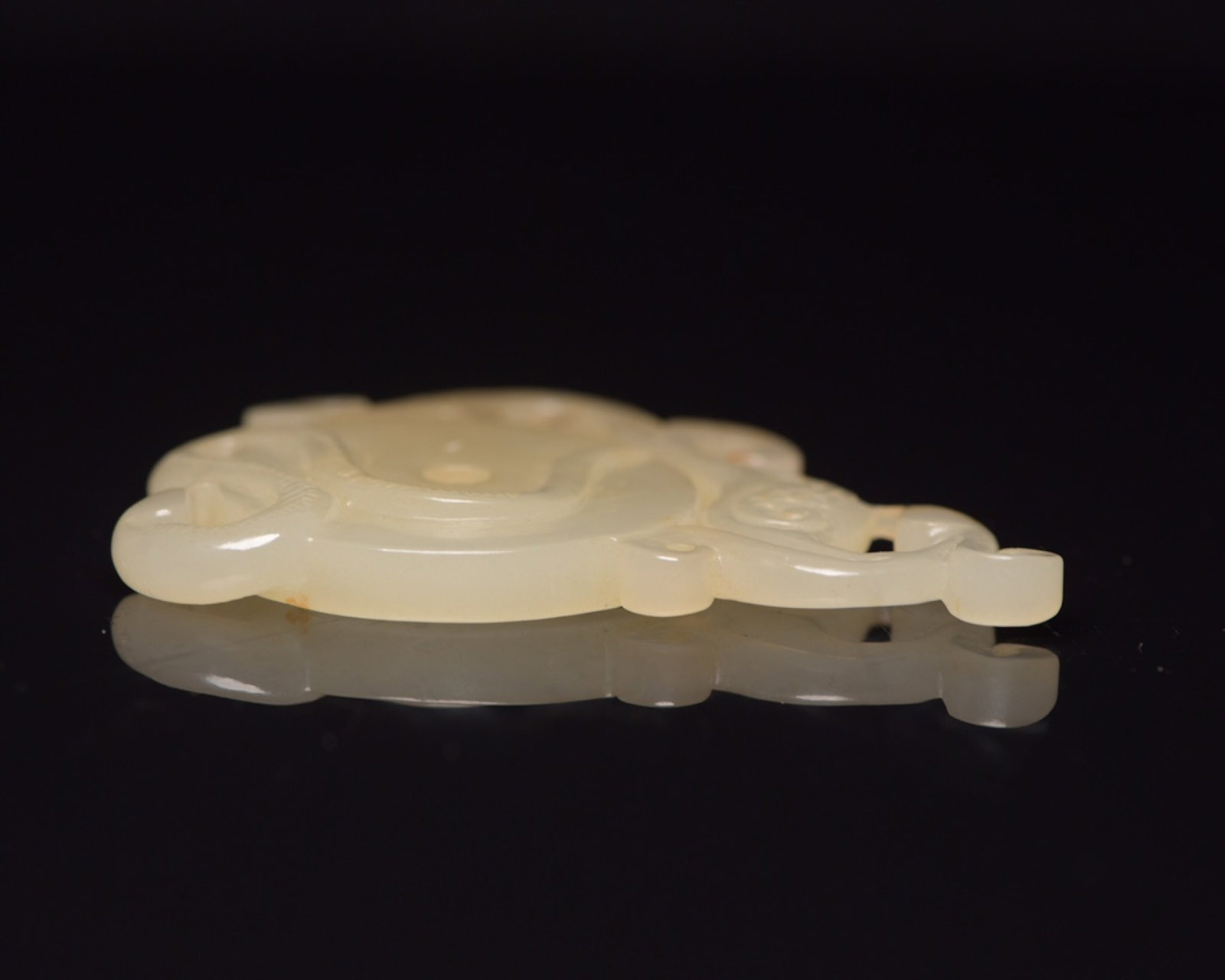 An Exquisite White Jade Phoenix Pattern Pendant - 3